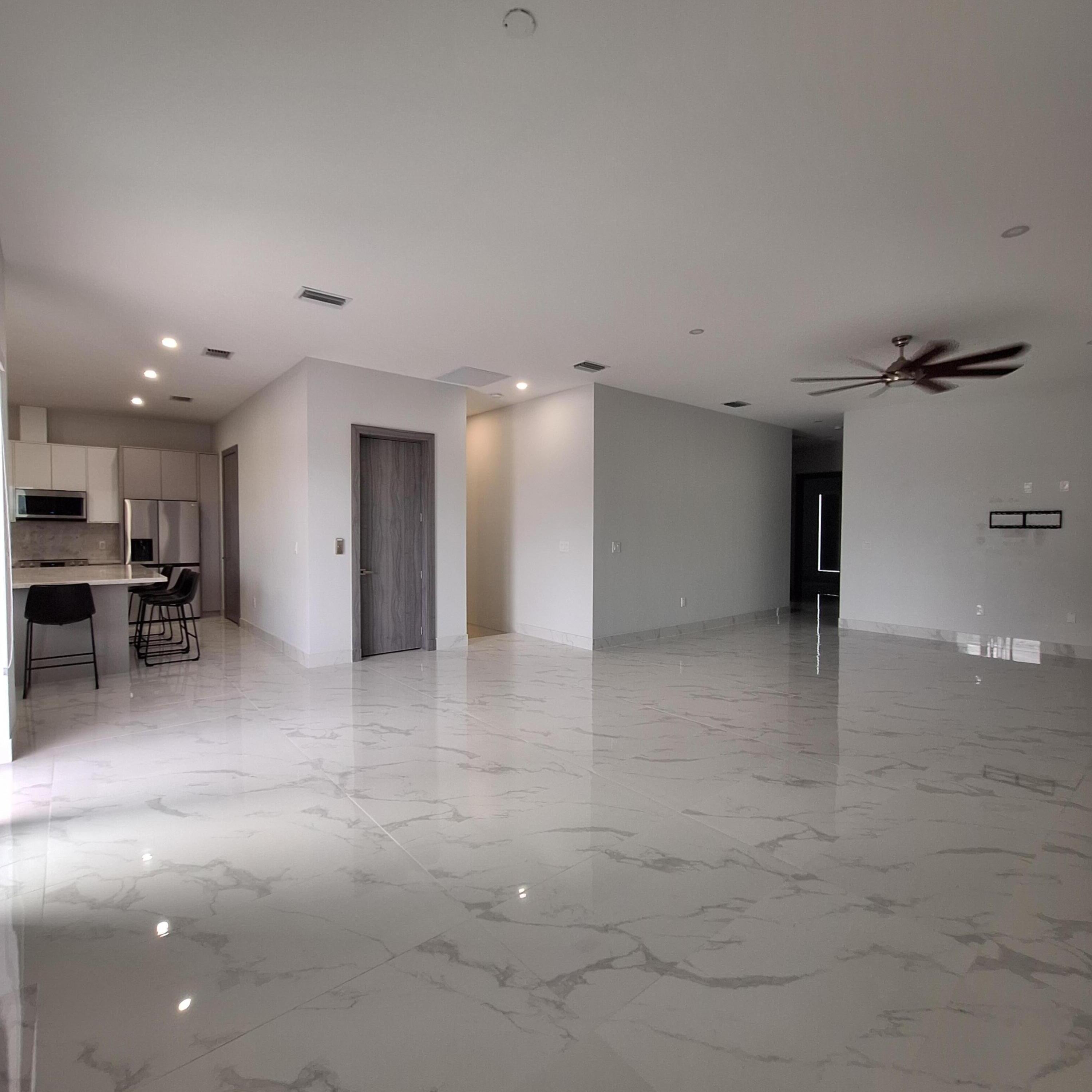 305 Loeb Avenue Property Photo 8