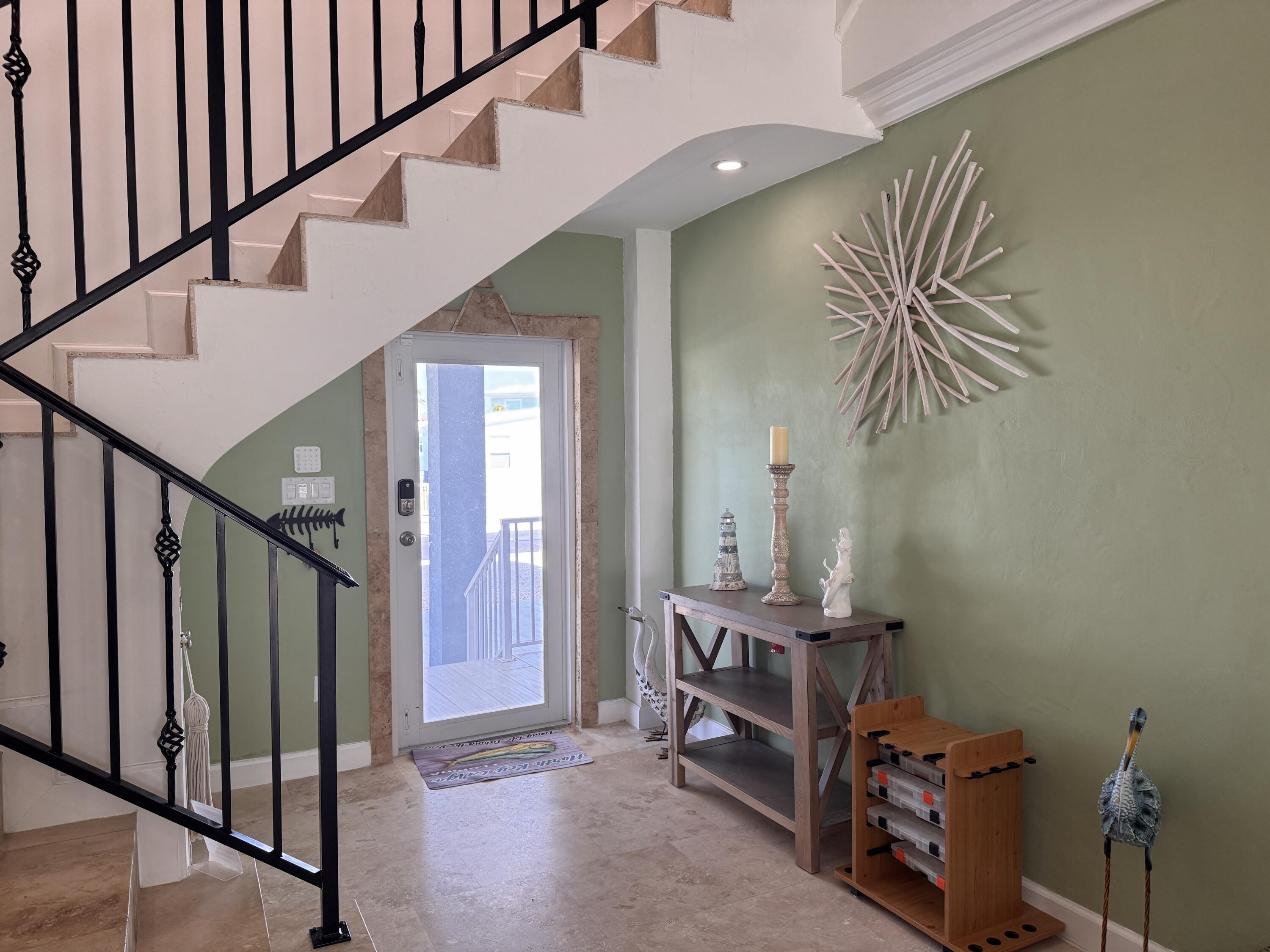214 Normandy Drive Property Photo 4
