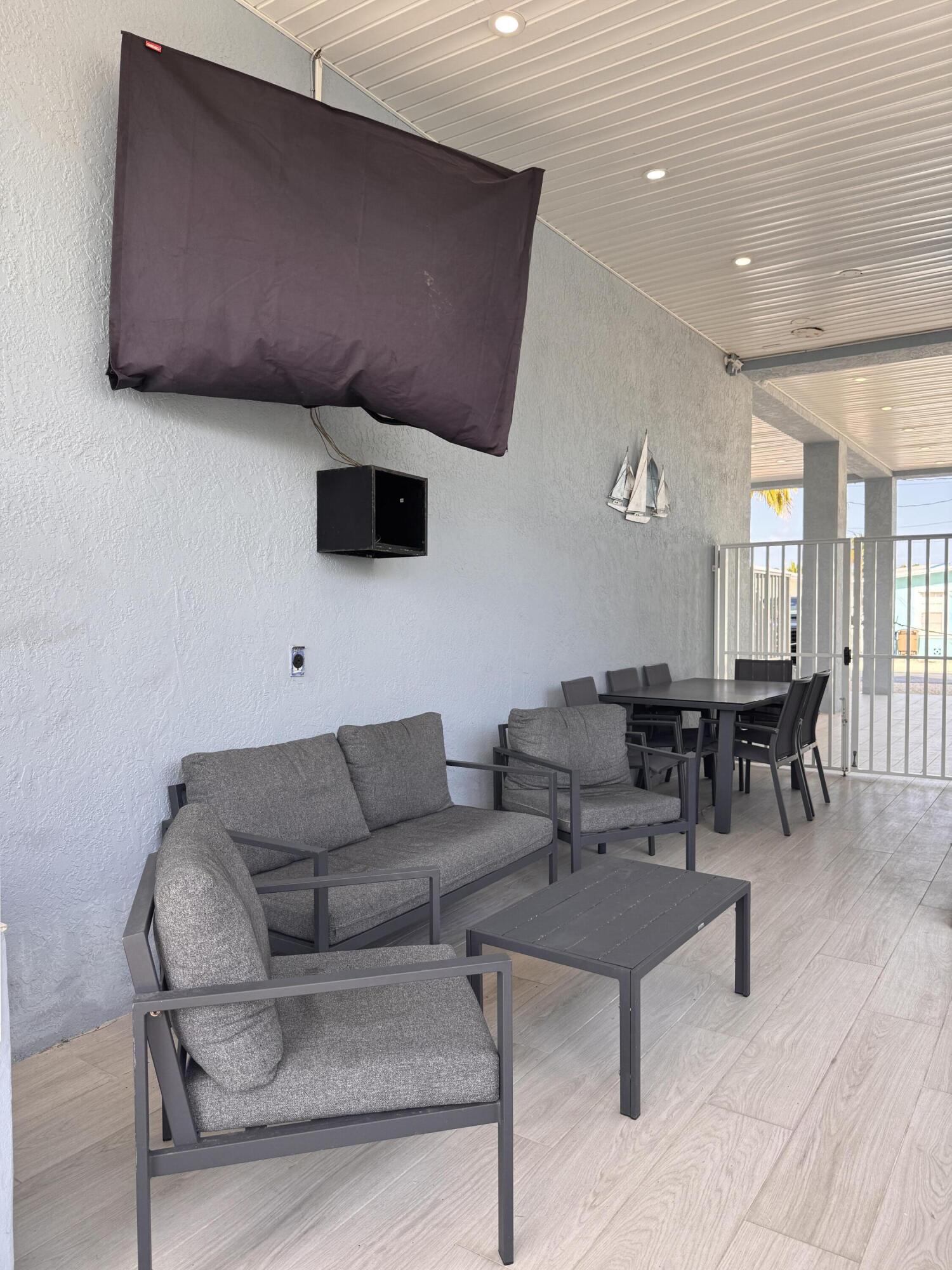 214 Normandy Drive Property Photo 48