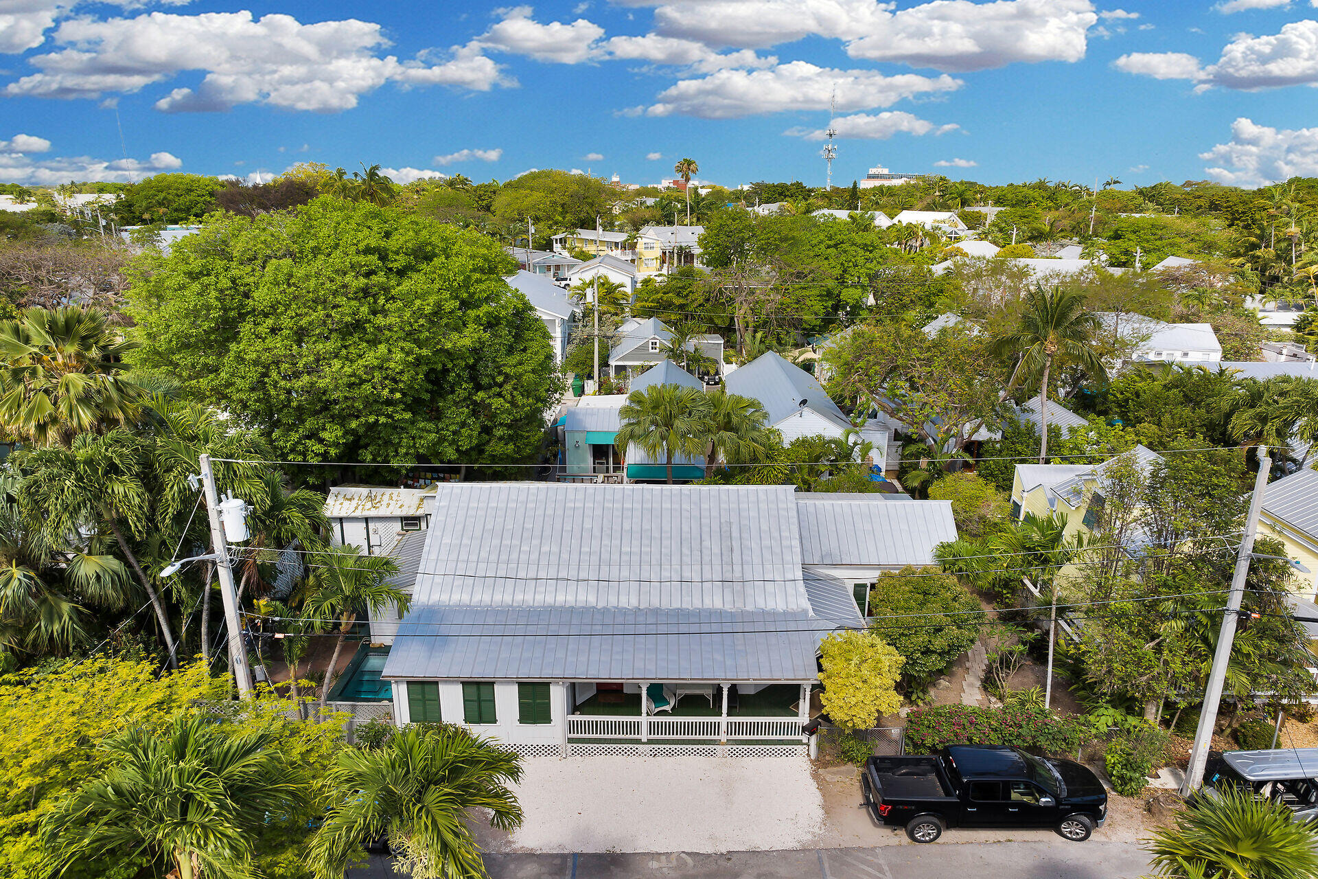 708 William Street Property Photo 3