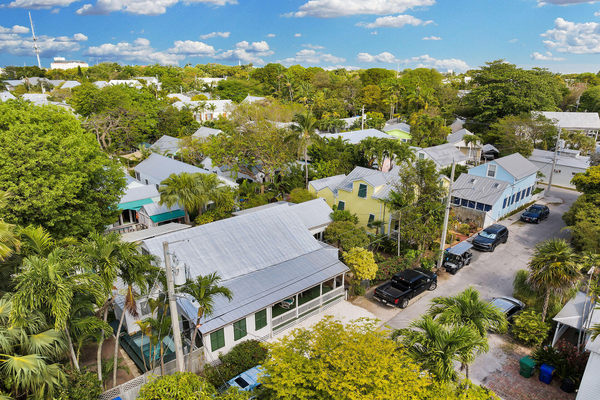 708 William Street Property Photo 4