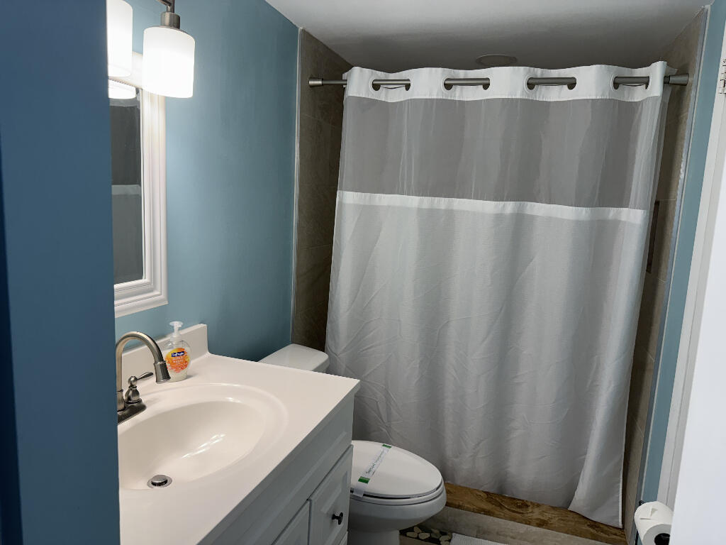 500 Burton Drive, 1213 Property Photo 11