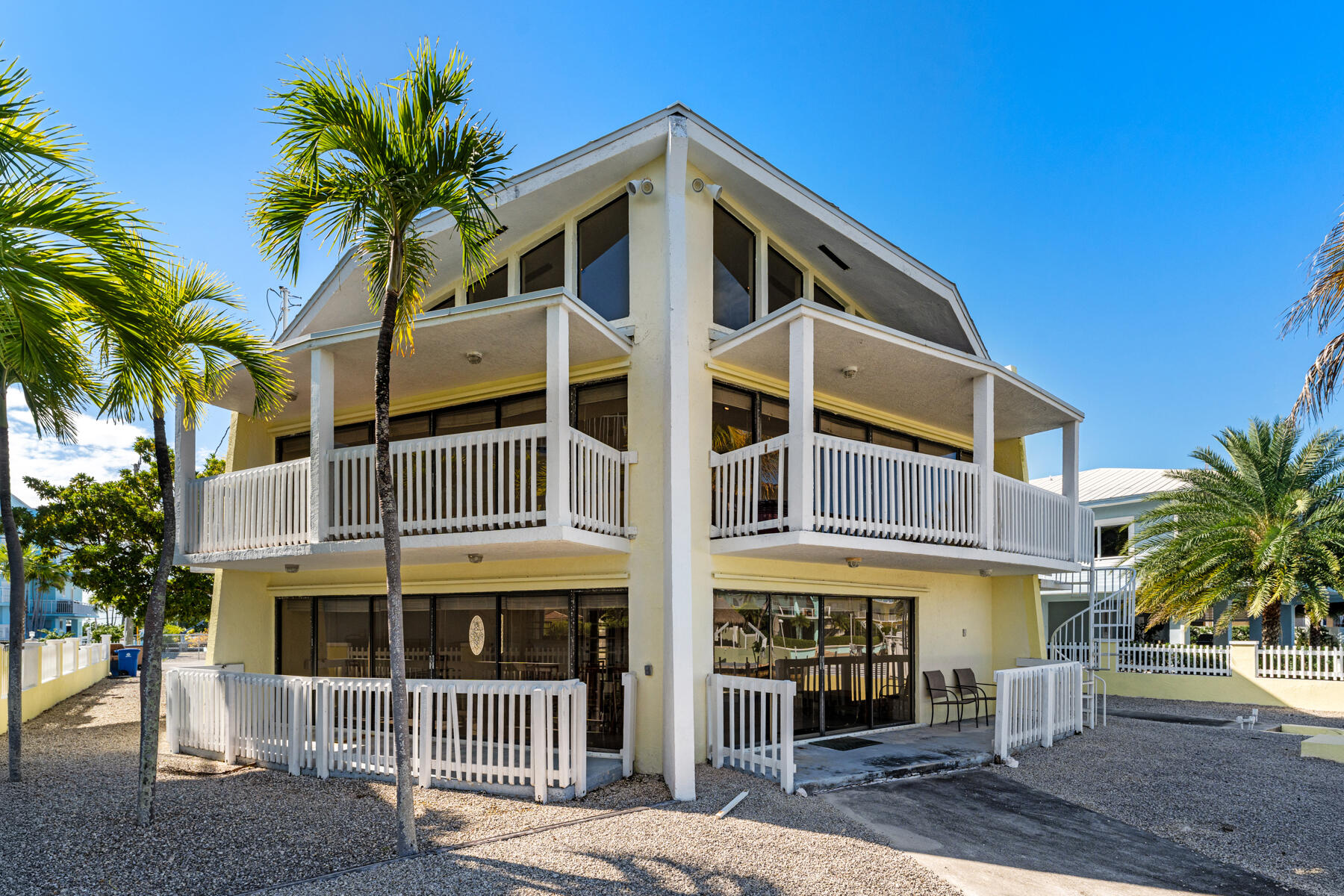 184 Bahama Avenue Property Photo 2