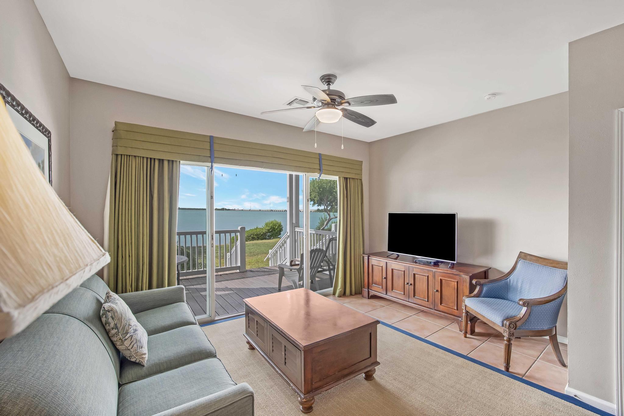 5022 Sunset Village Drive Property Photo 2