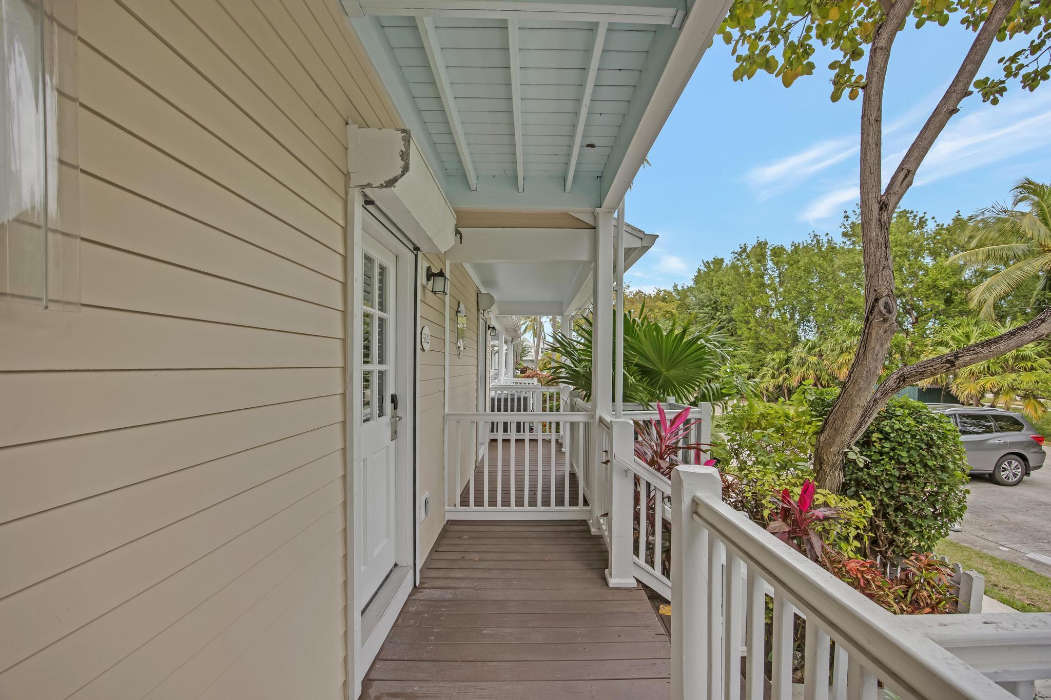 5022 Sunset Village Drive Property Photo 8