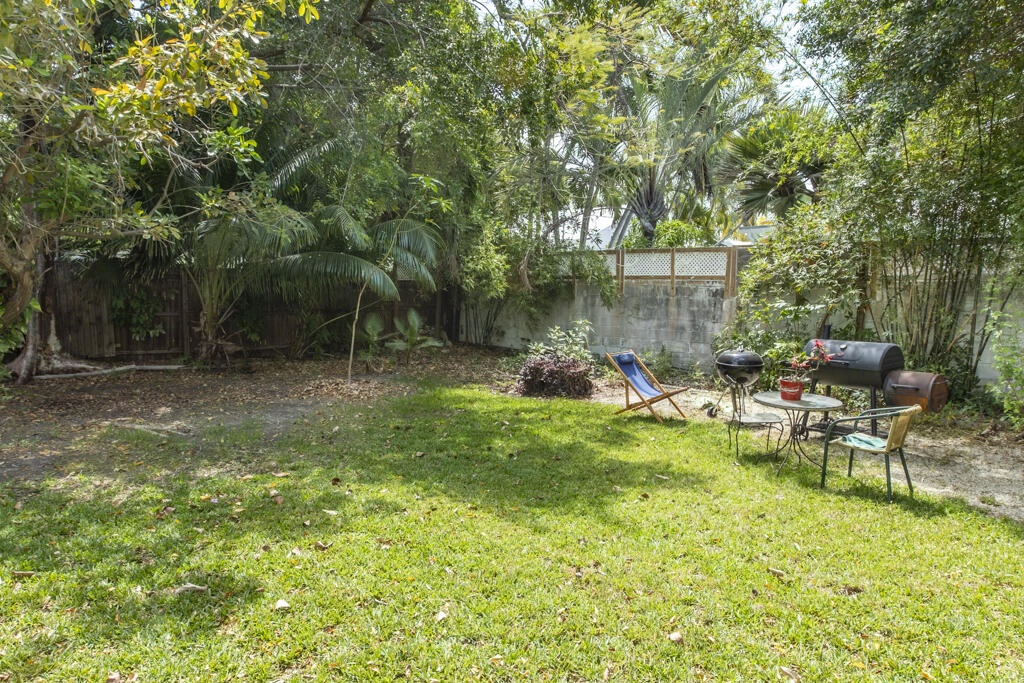 2910 Fogarty Avenue Property Photo 4
