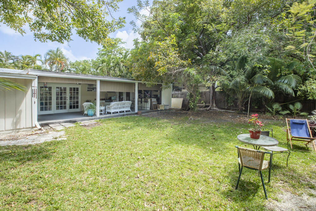 2910 Fogarty Avenue Property Photo 5