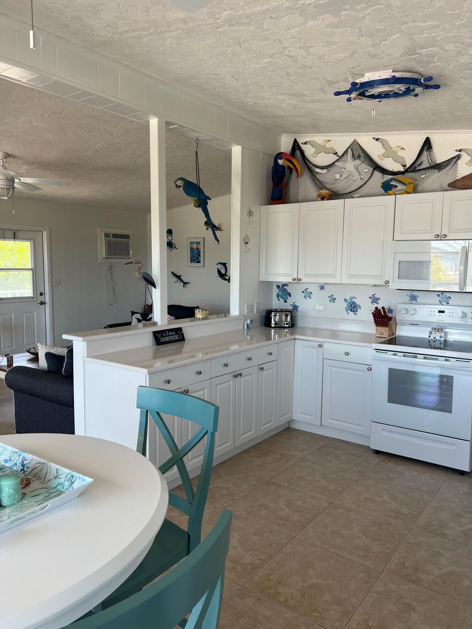 16 Shoreland Drive Property Photo 5