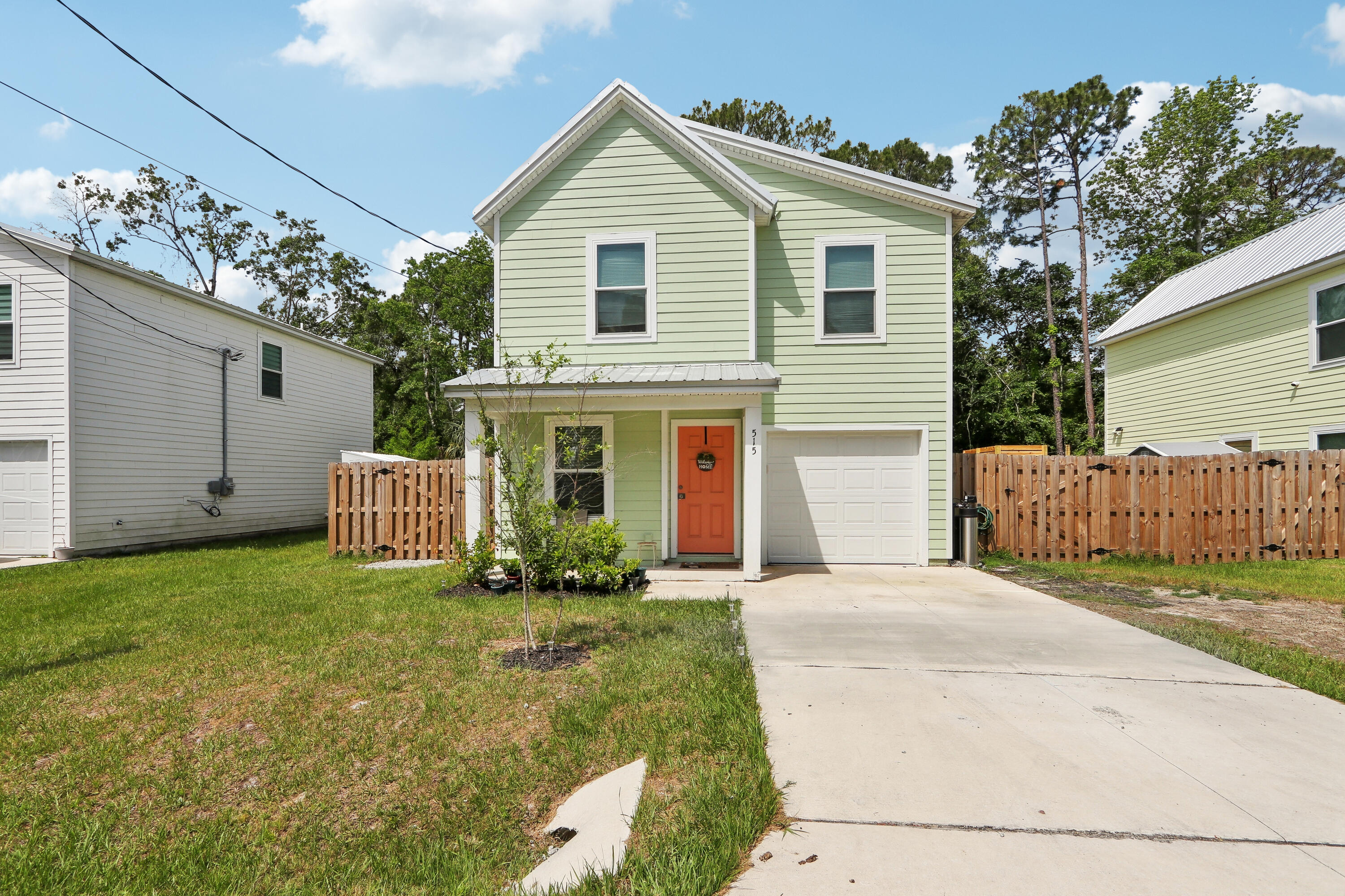 515 S Woodlawn Street Property Photo 1