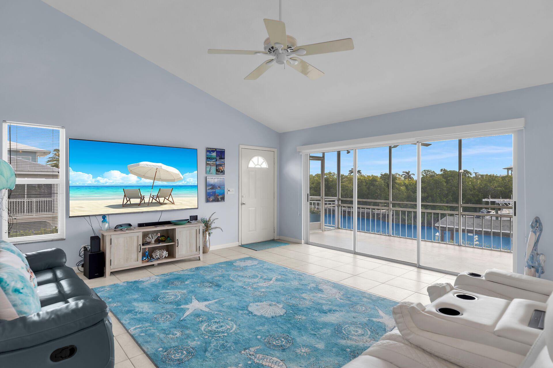 91 Avenue G Property Photo 3
