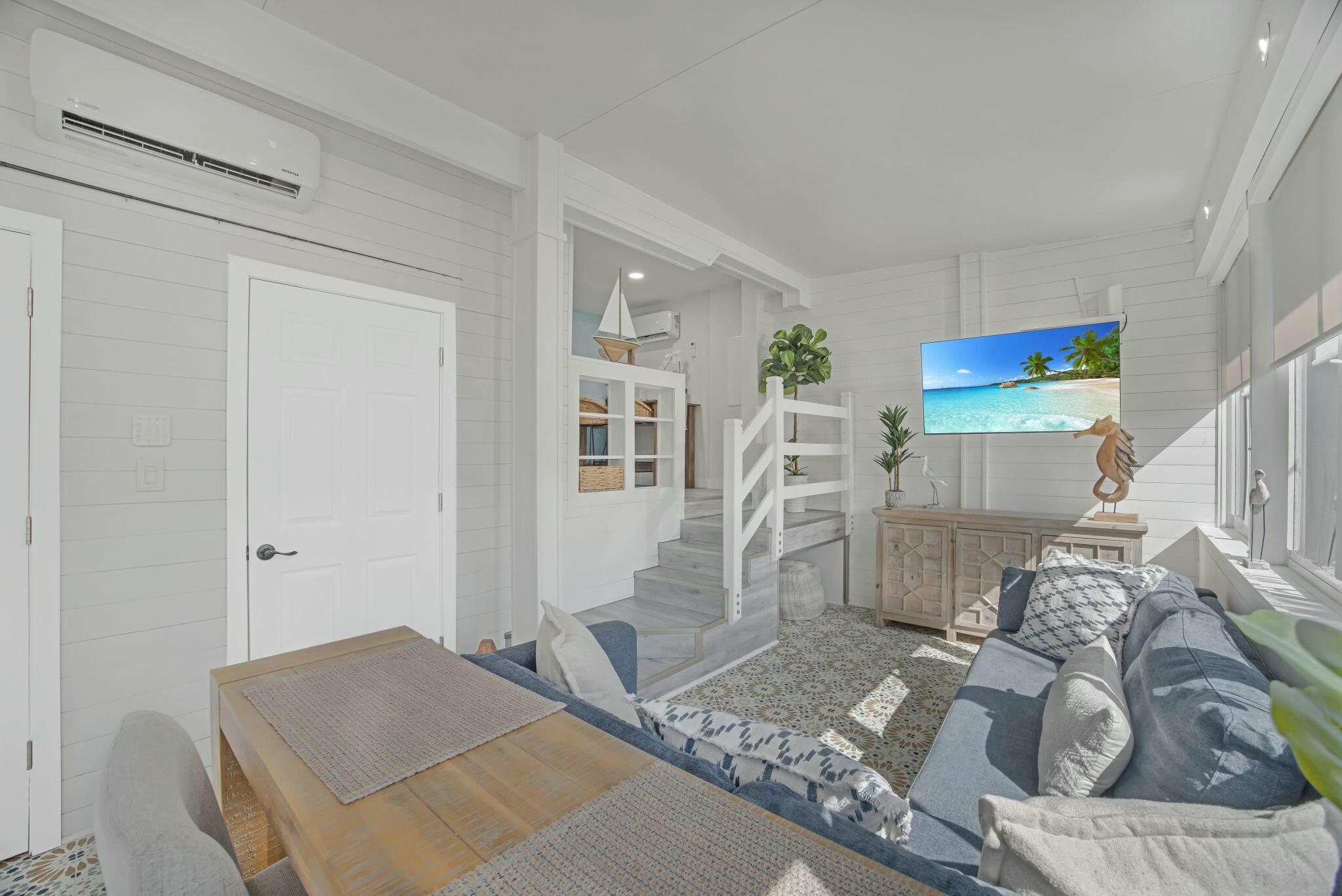 553 Oldsmar Lane Property Photo 8