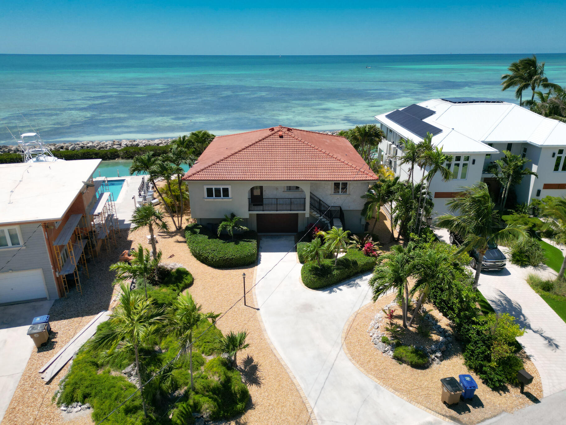 250 W Seaview Circle Property Photo 1