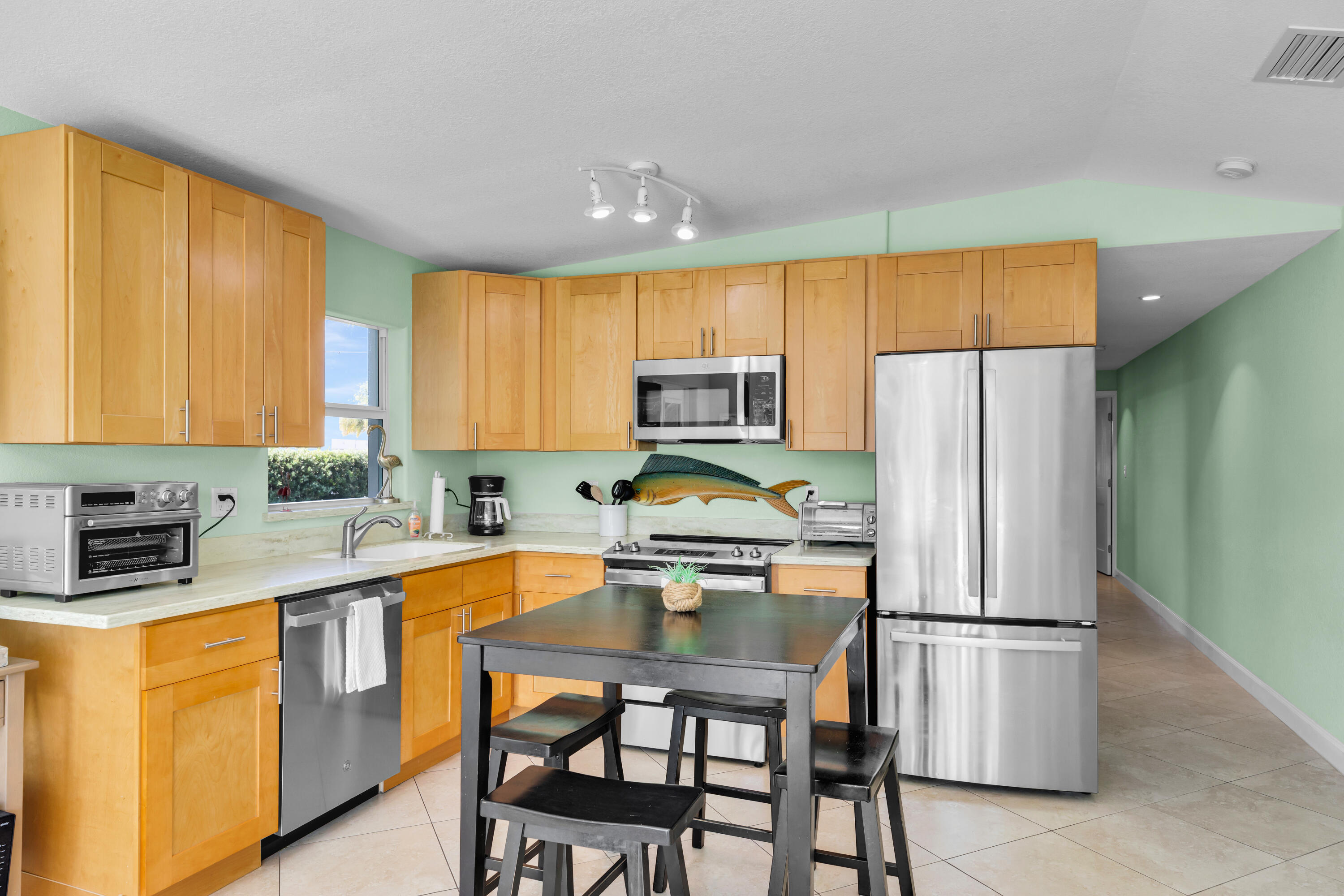 471 10th Street Property Photo 10