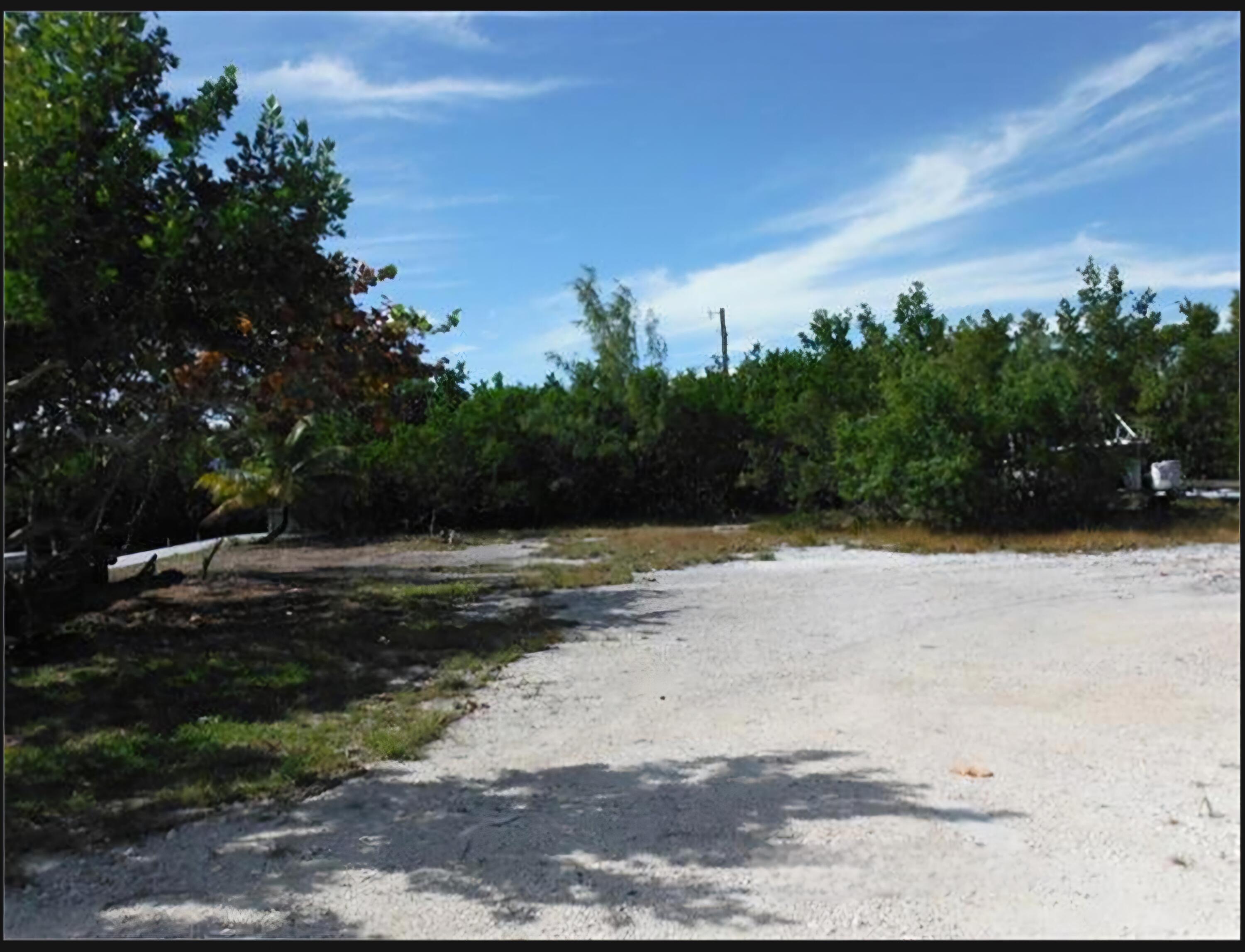 Bk 7 Lt 5 Coral Way Property Photo 1