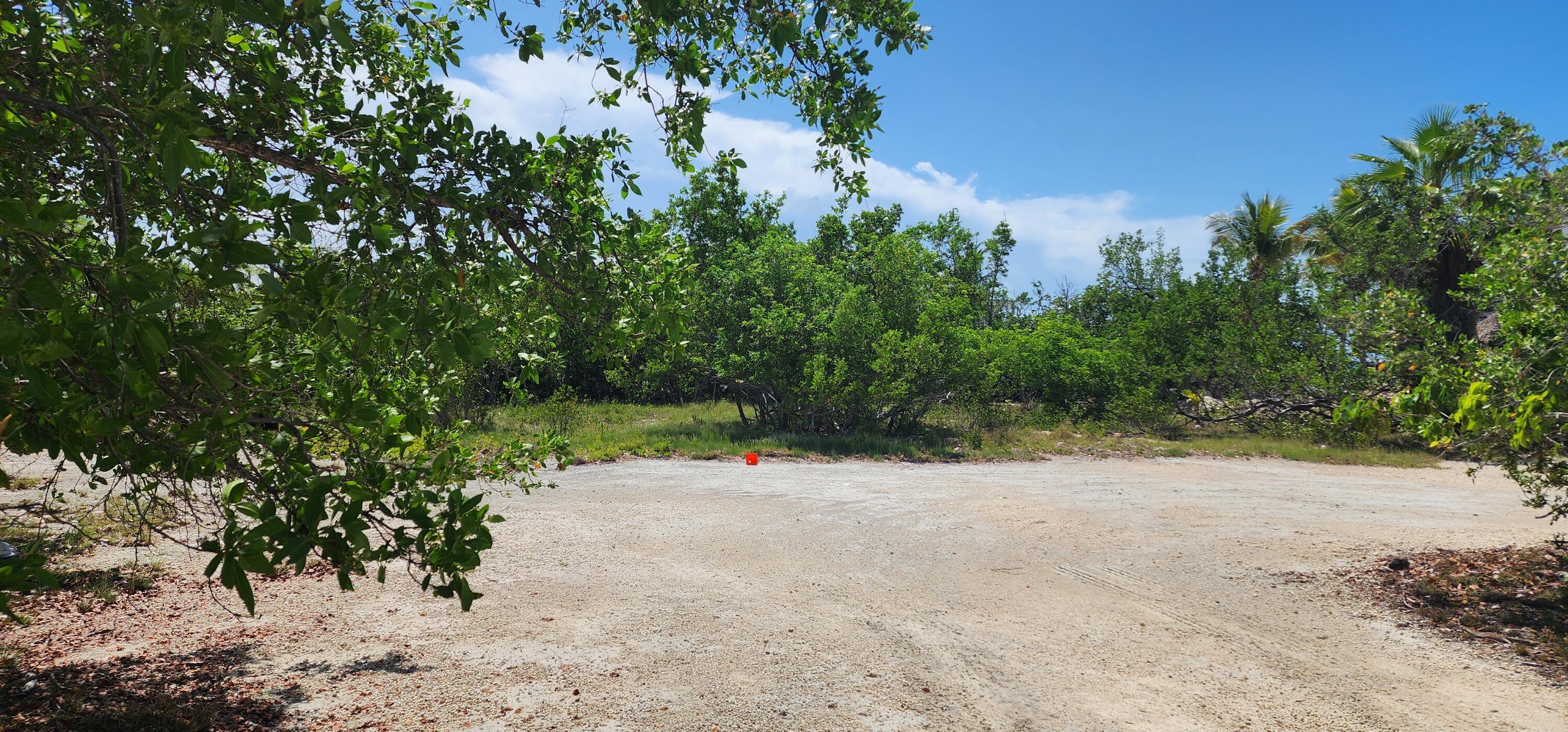 Bk 7 Lt 5 Coral Way Property Photo 1