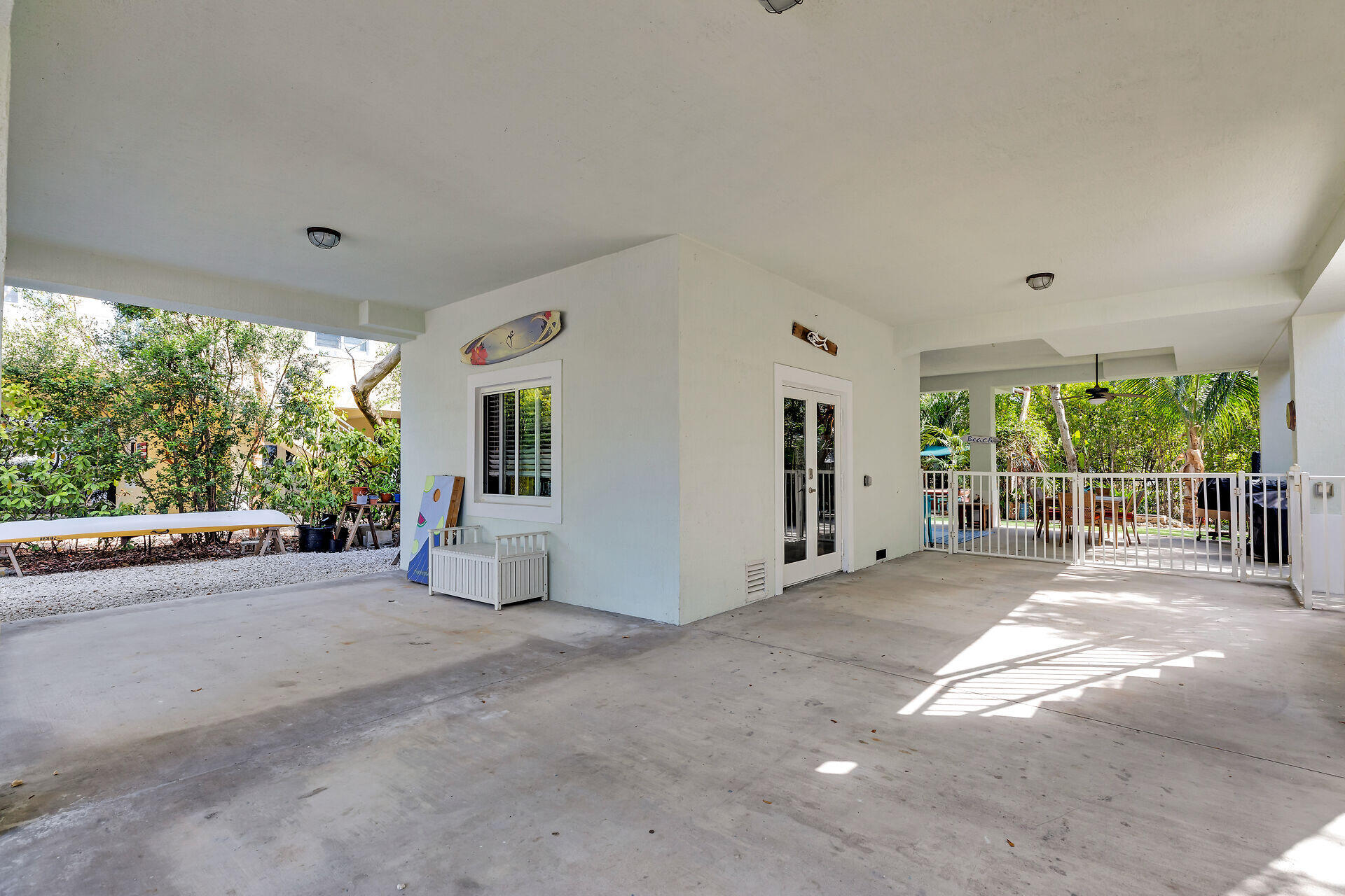 1019 Snapper Lane Property Photo 4