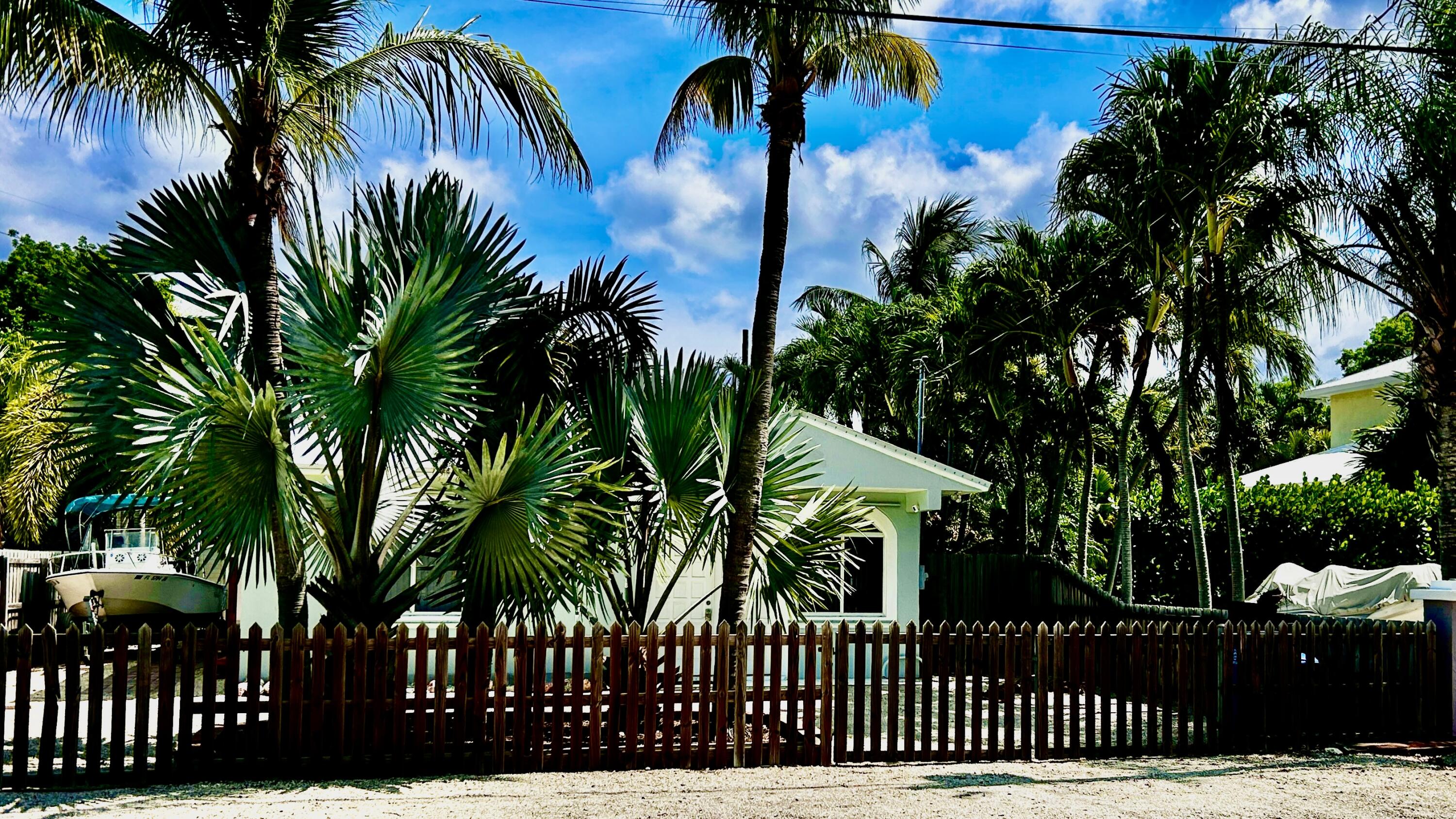 6 Se Marlin Avenue, A Property Photo 6