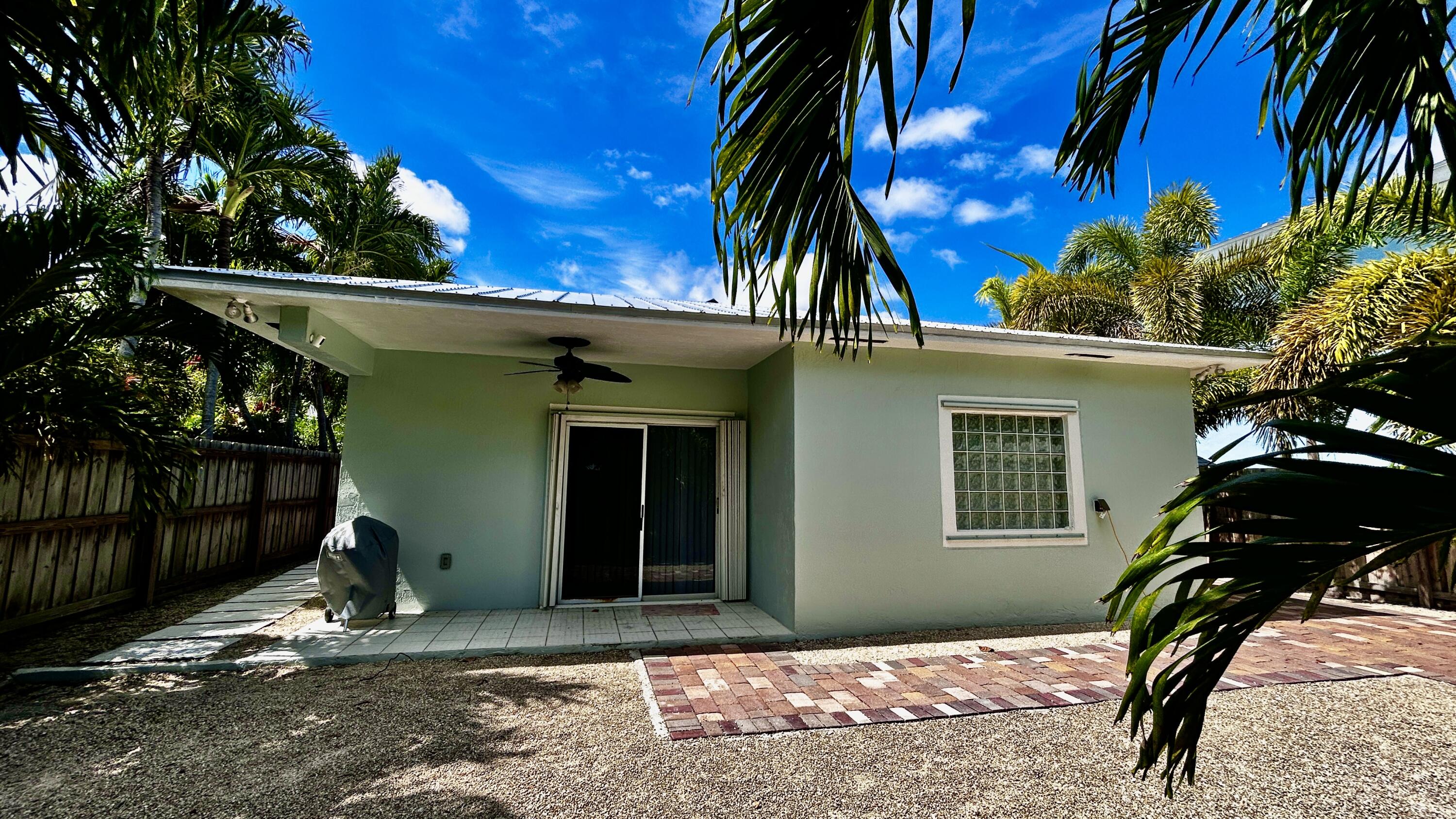 6 Se Marlin Avenue, A Property Photo 7