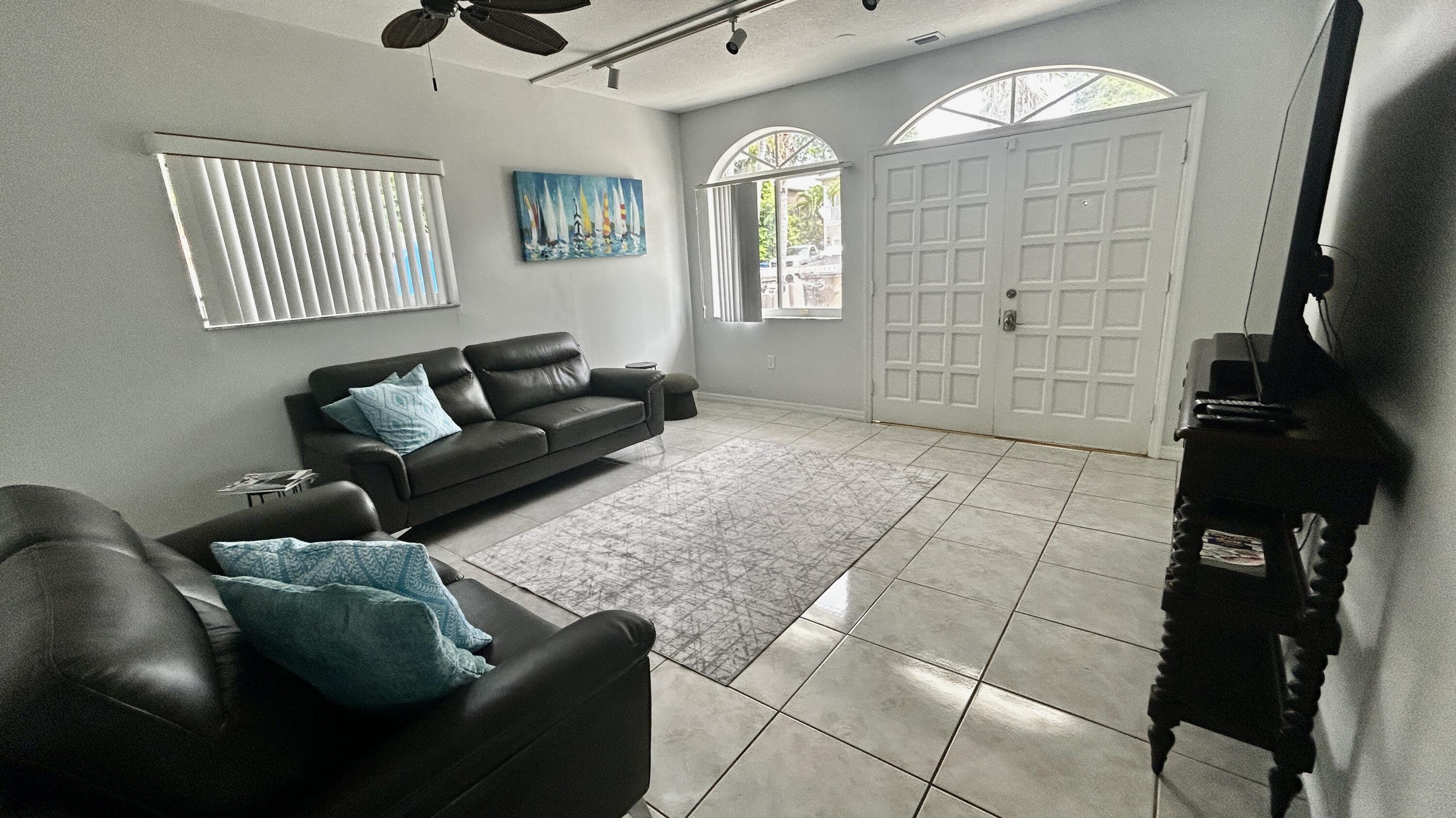 6 Se Marlin Avenue, A Property Photo 9