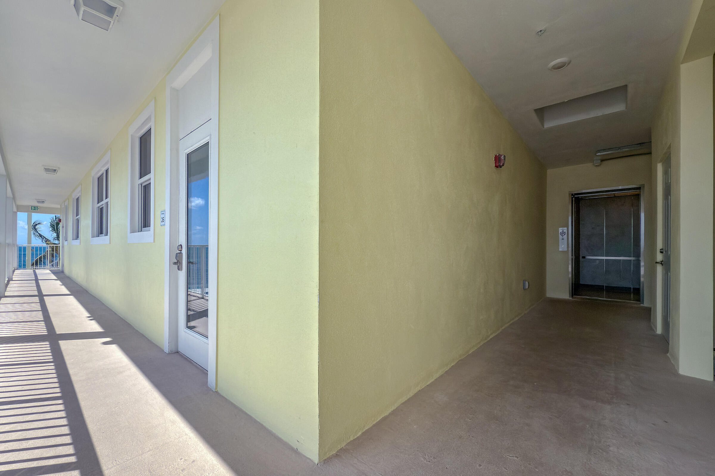 501 E Ocean Drive, 26 Property Photo 4