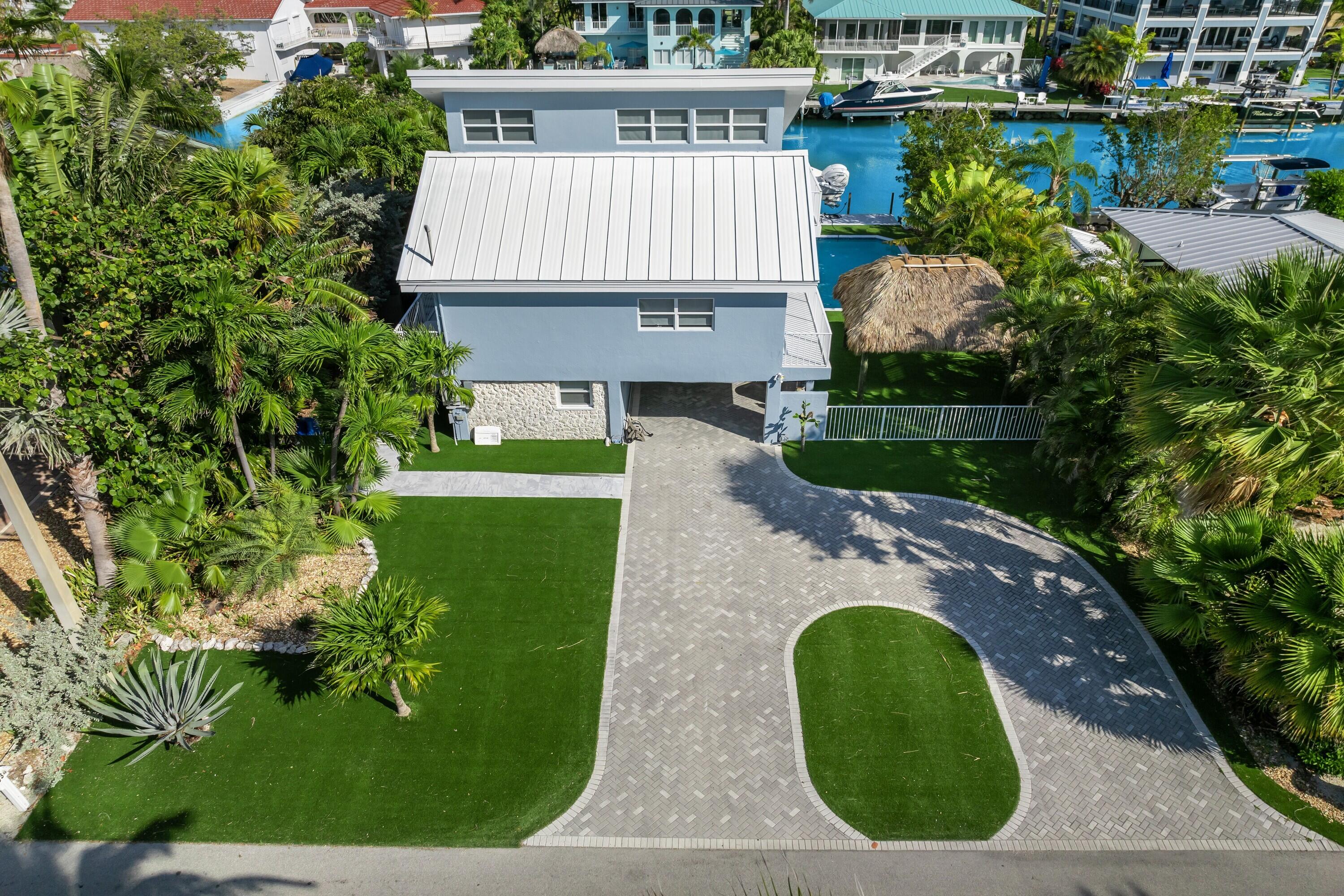 334 E Seaview Drive Property Photo 1