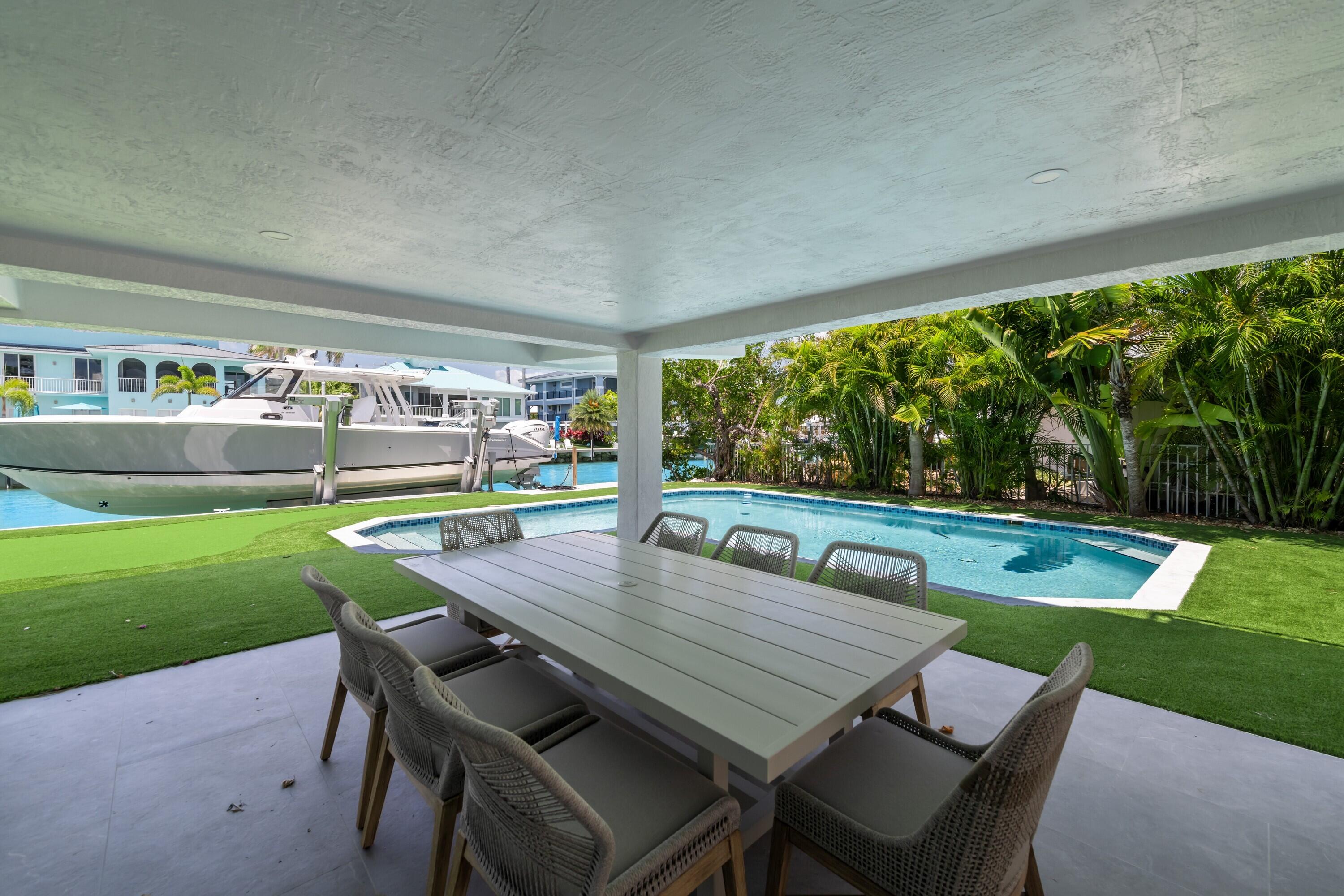 334 E Seaview Drive Property Photo 18