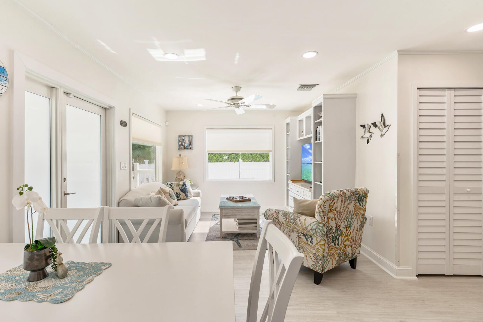 81216 Old Highway Property Photo 4