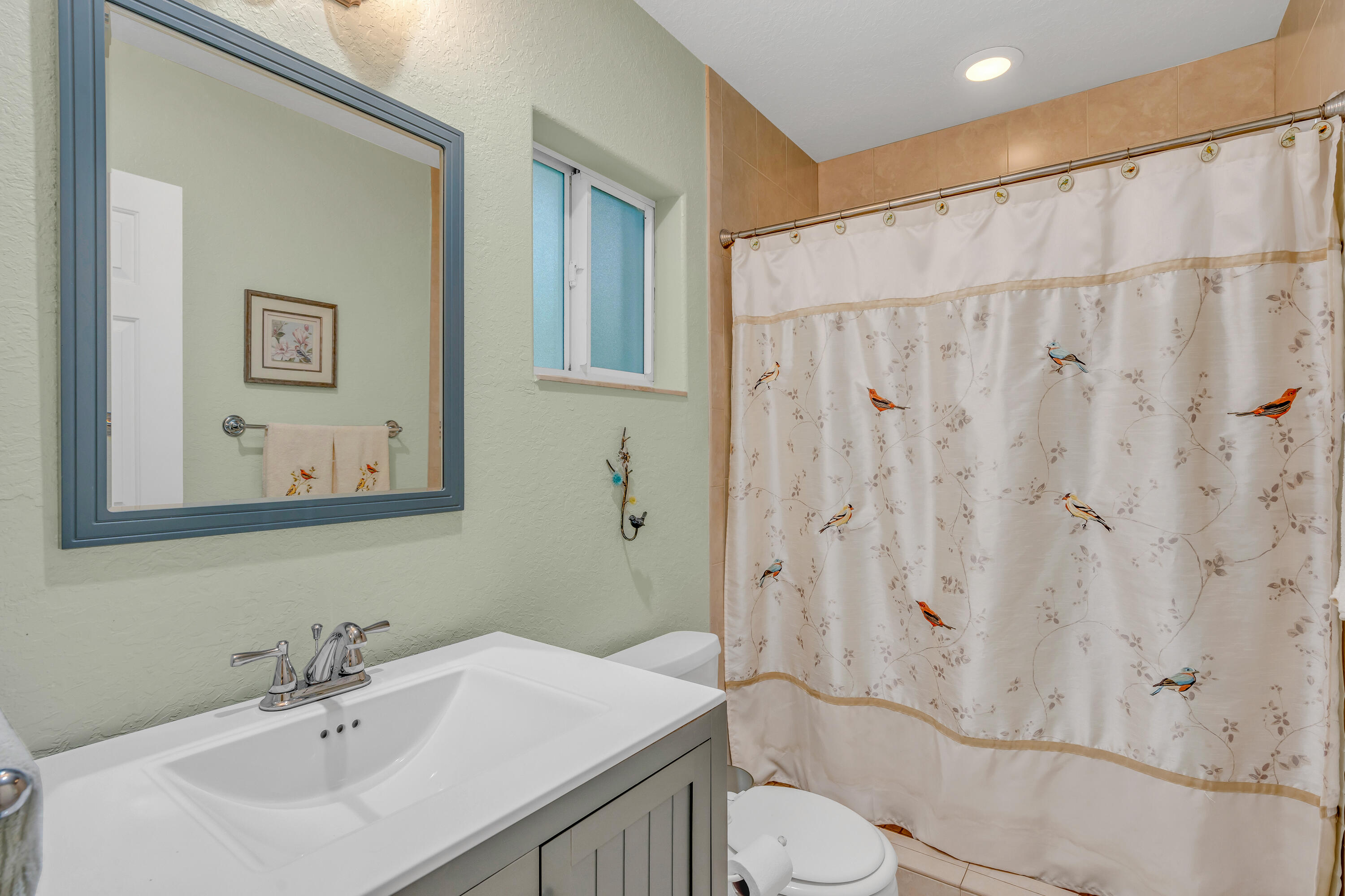 173 Hibiscus Street Property Photo 23