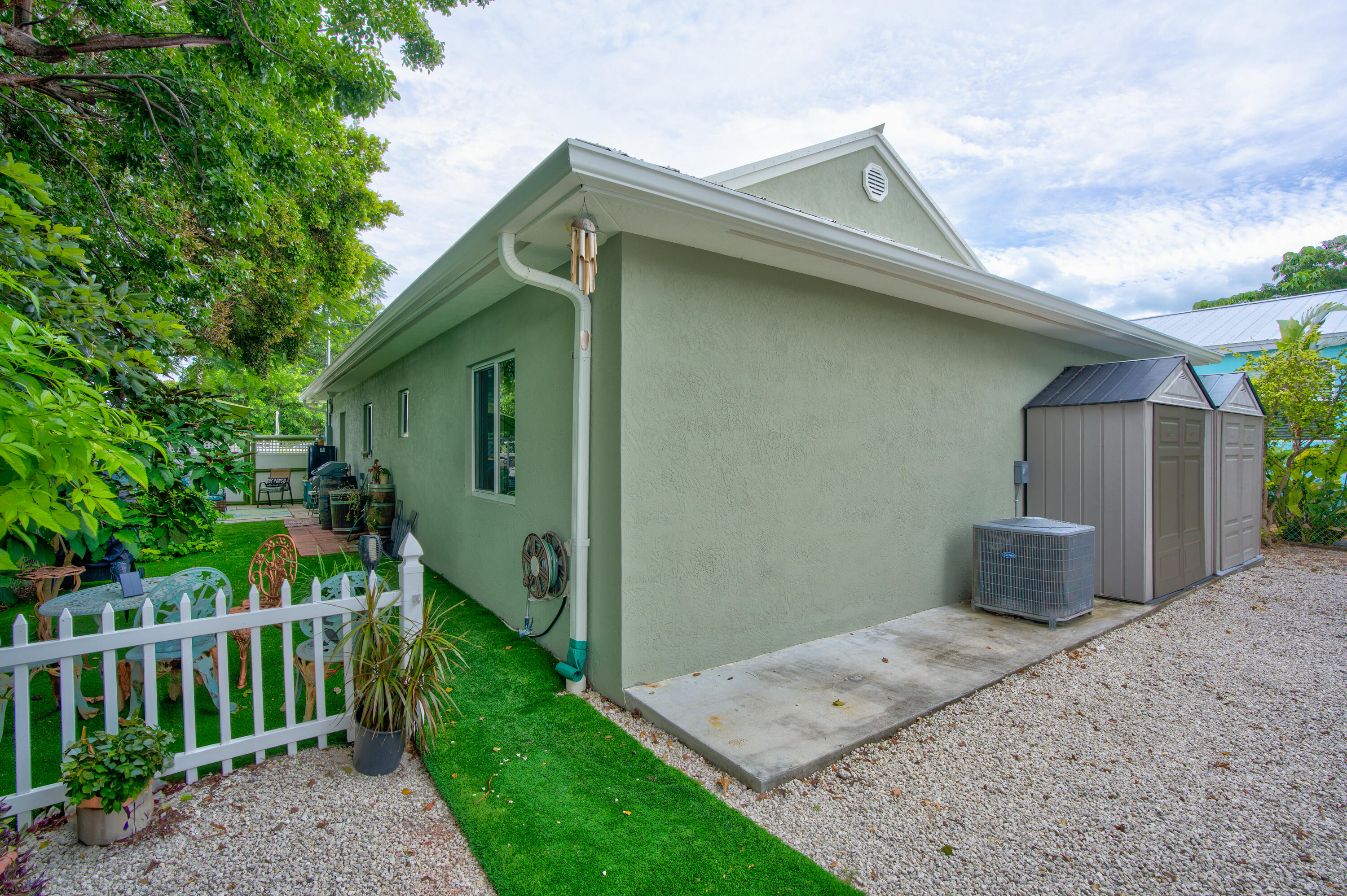 173 Hibiscus Street Property Photo 28
