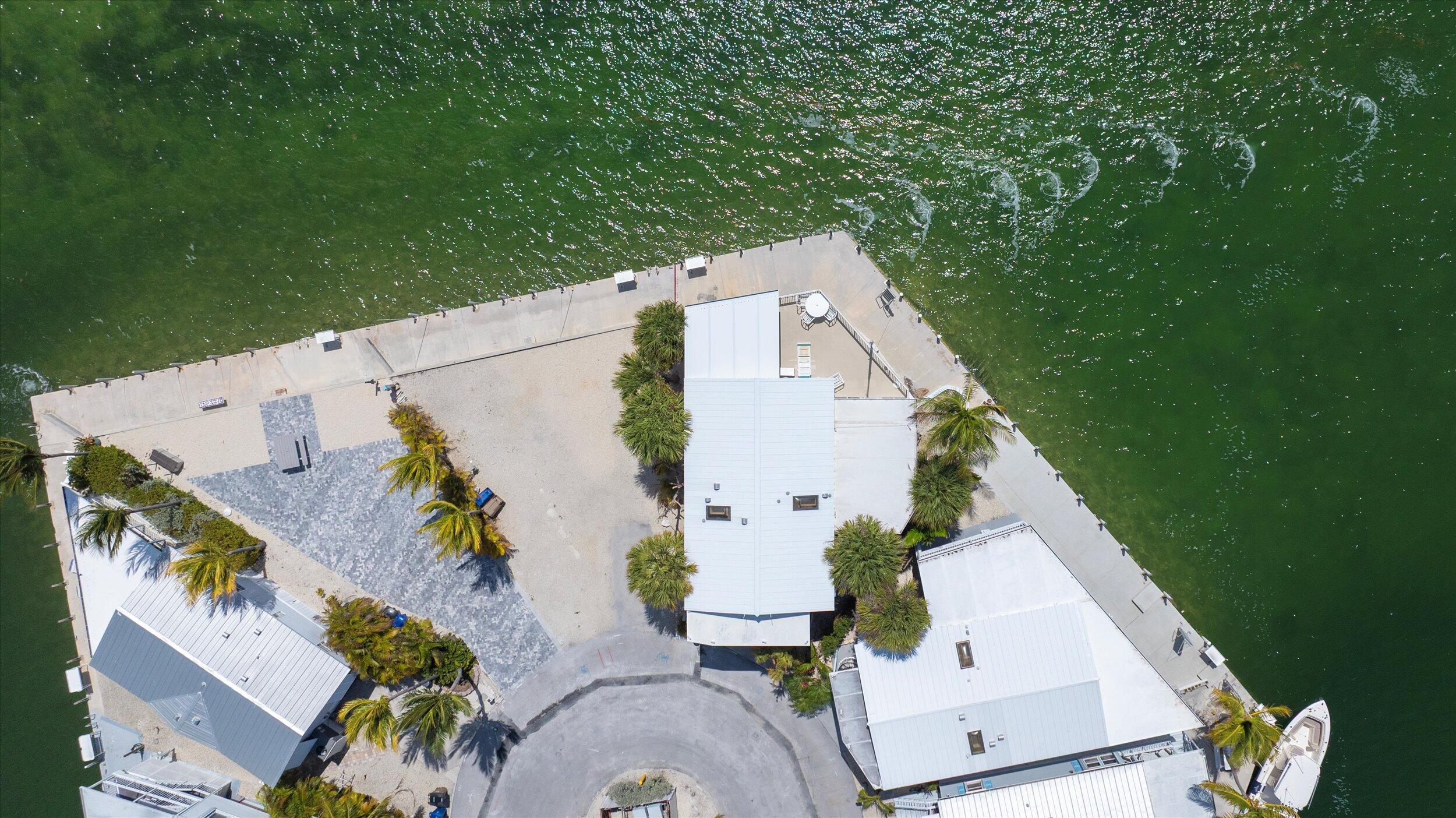 701 Spanish Main Drive, 587 Property Photo 13