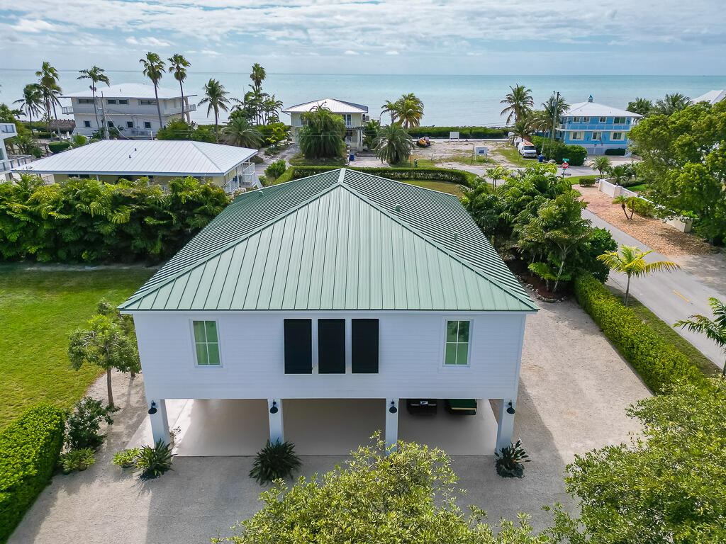 261 W Seaview Drive Property Photo 1