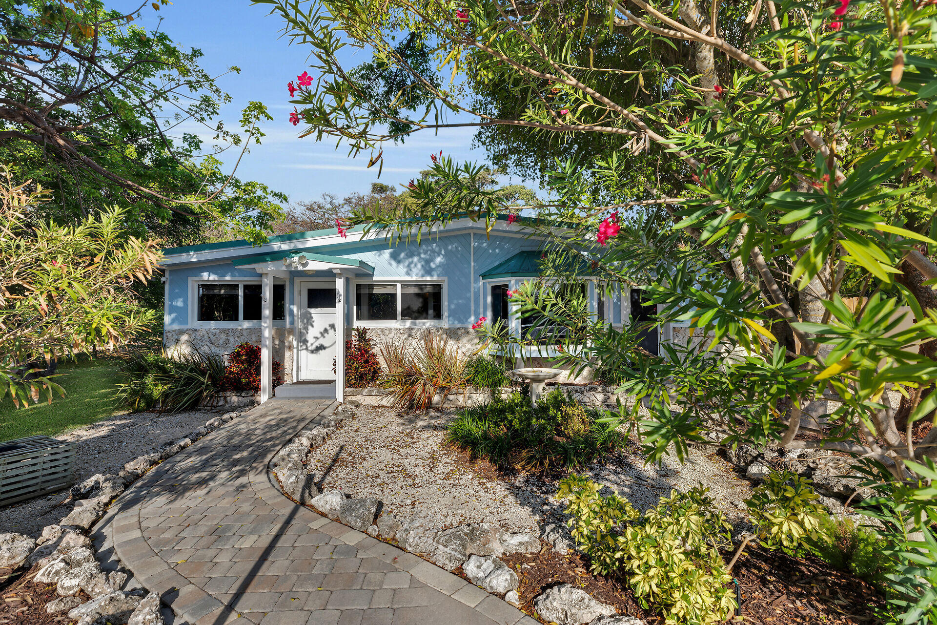 160 E Ridge Road Property Photo 1