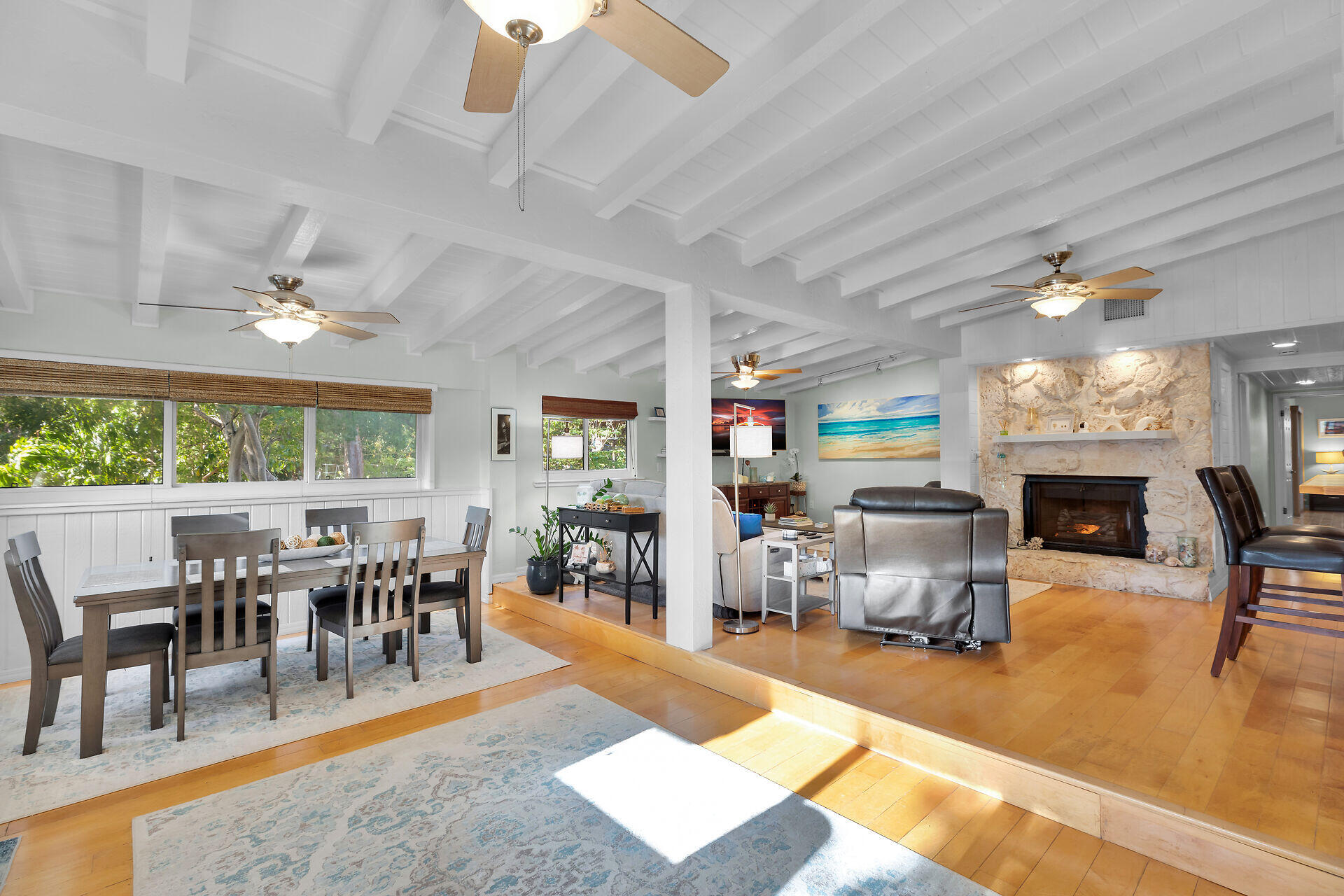 160 E Ridge Road Property Photo 3