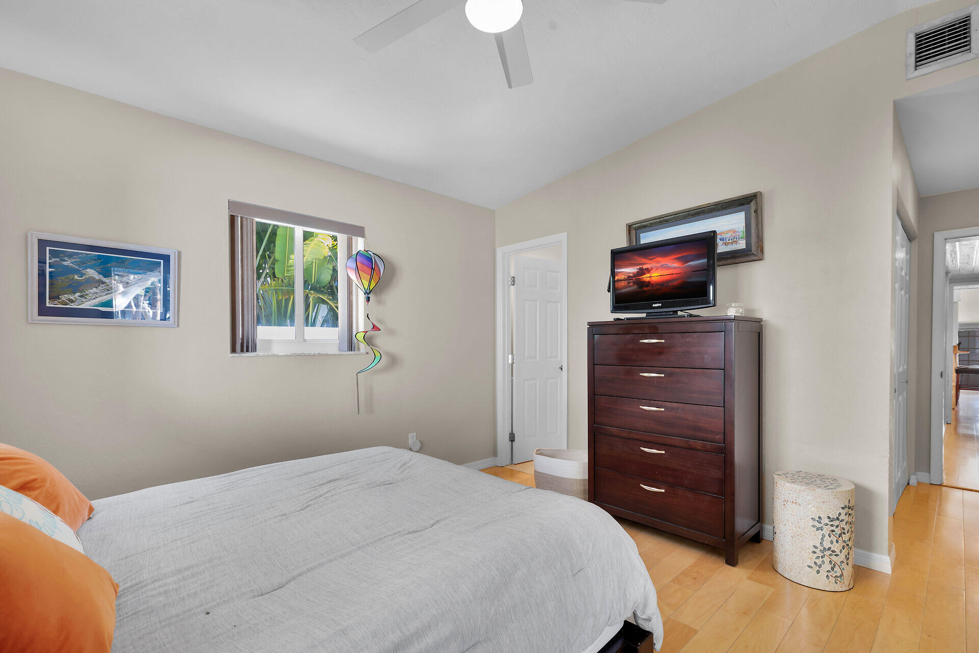 160 E Ridge Road Property Photo 28
