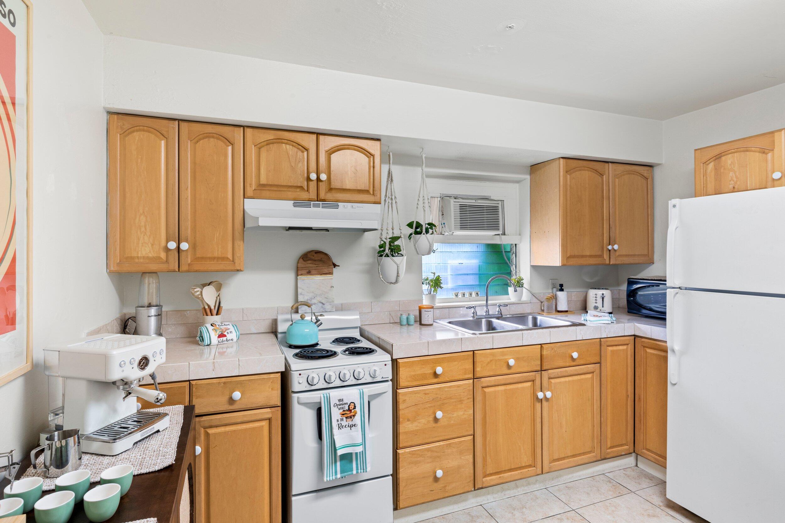2523 Seidenberg Avenue Property Photo 6