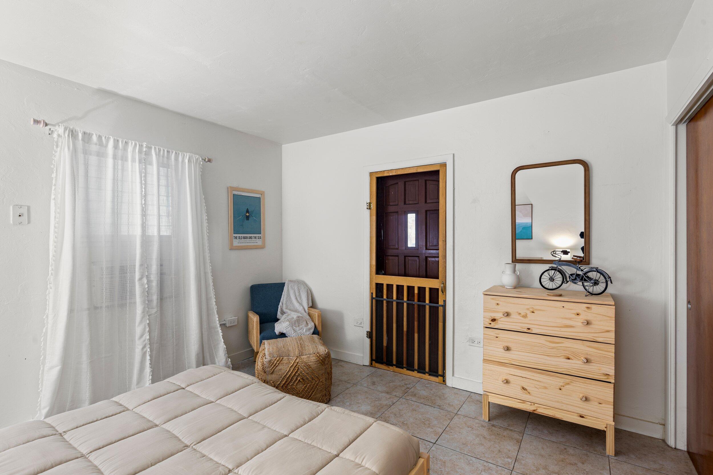 2523 Seidenberg Avenue Property Photo 10