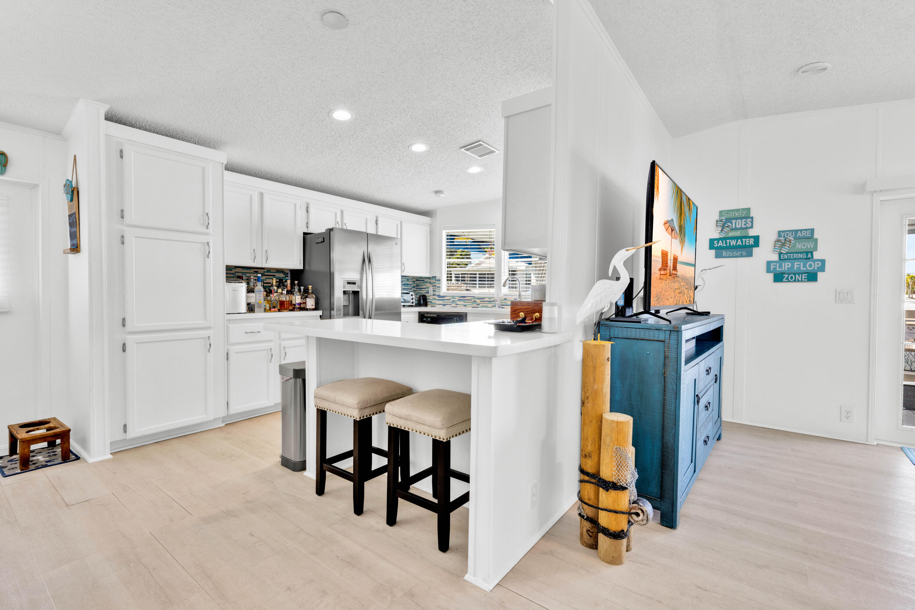 1612 Monmouth Lane Property Photo 10
