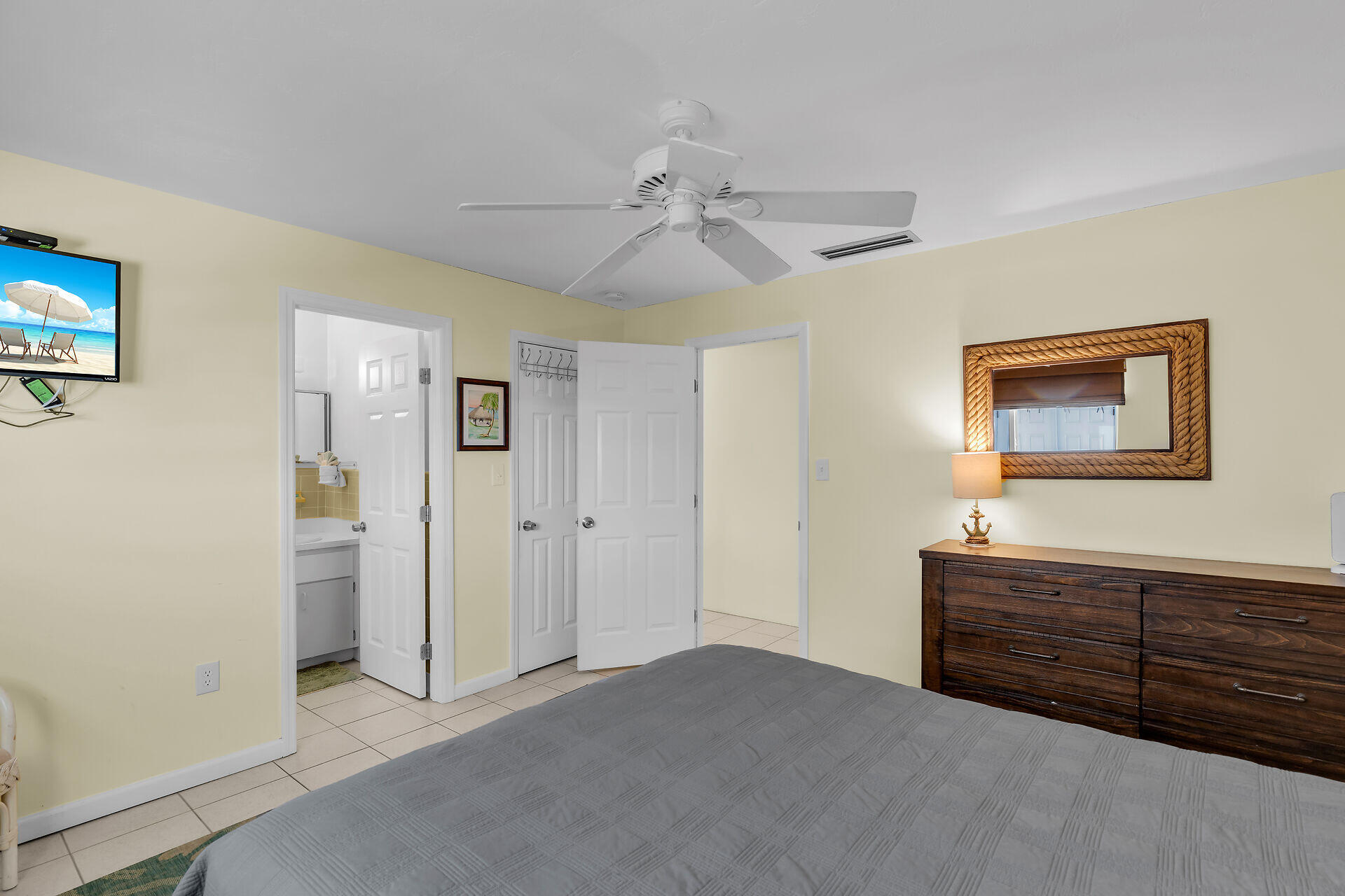 261 9th Street Property Photo 16
