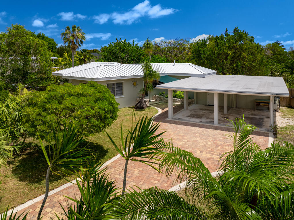 30416 Coconut Highway Property Photo 1