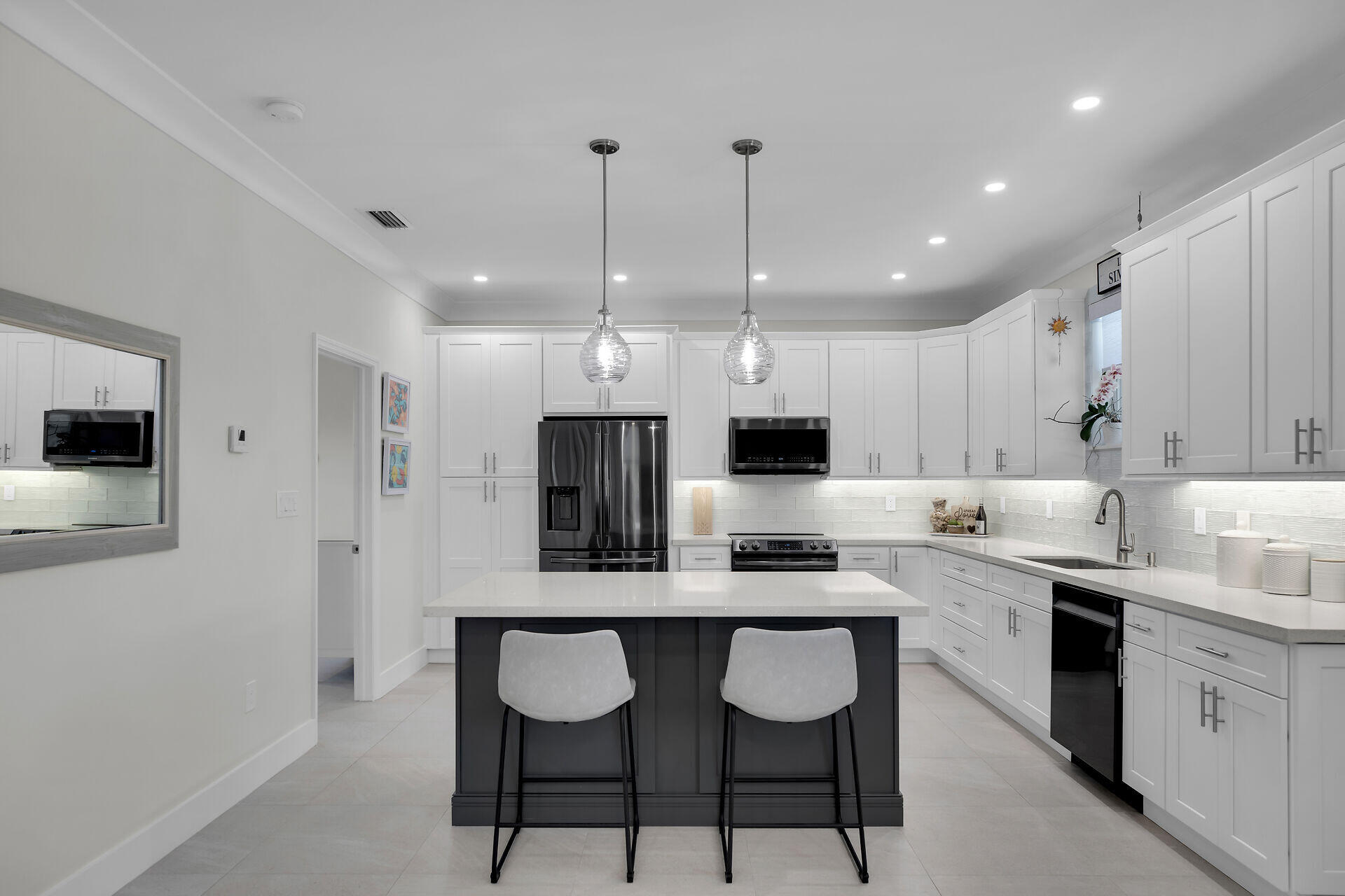 110 Santa Barbara Property Photo 15