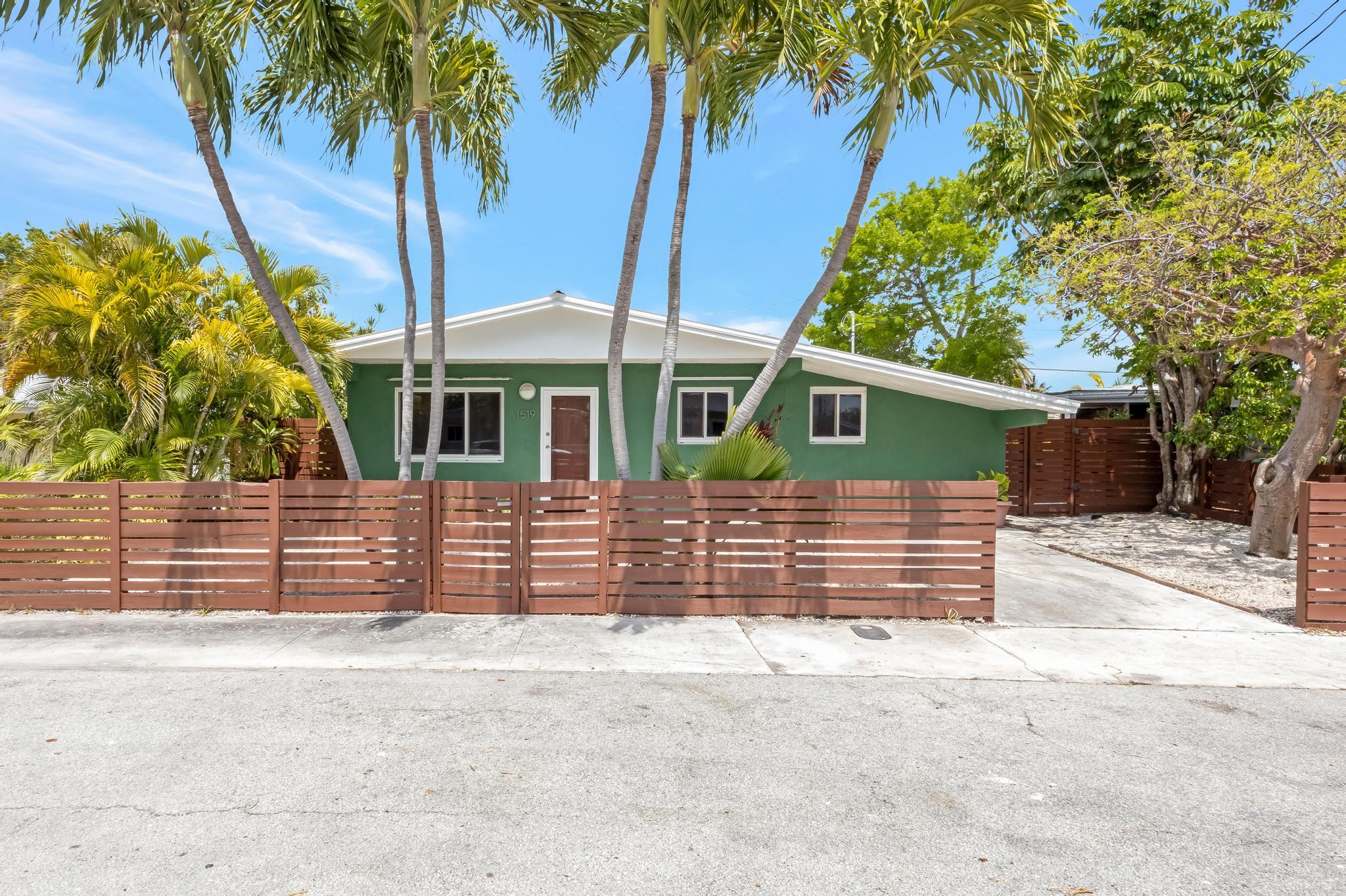 1519 4th Street Property Photo 2