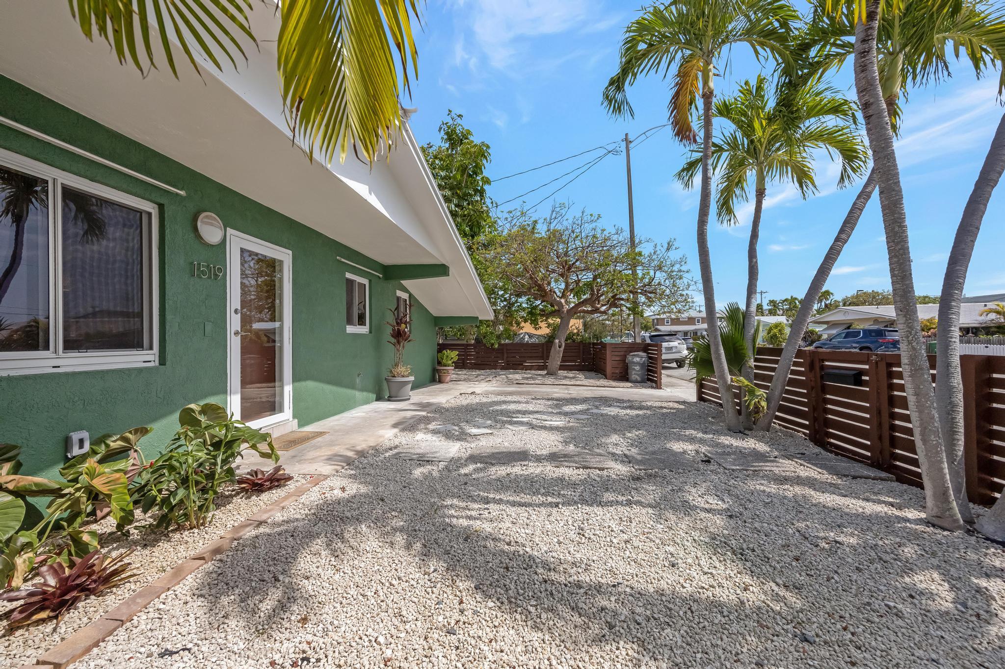 1519 4th Street Property Photo 4