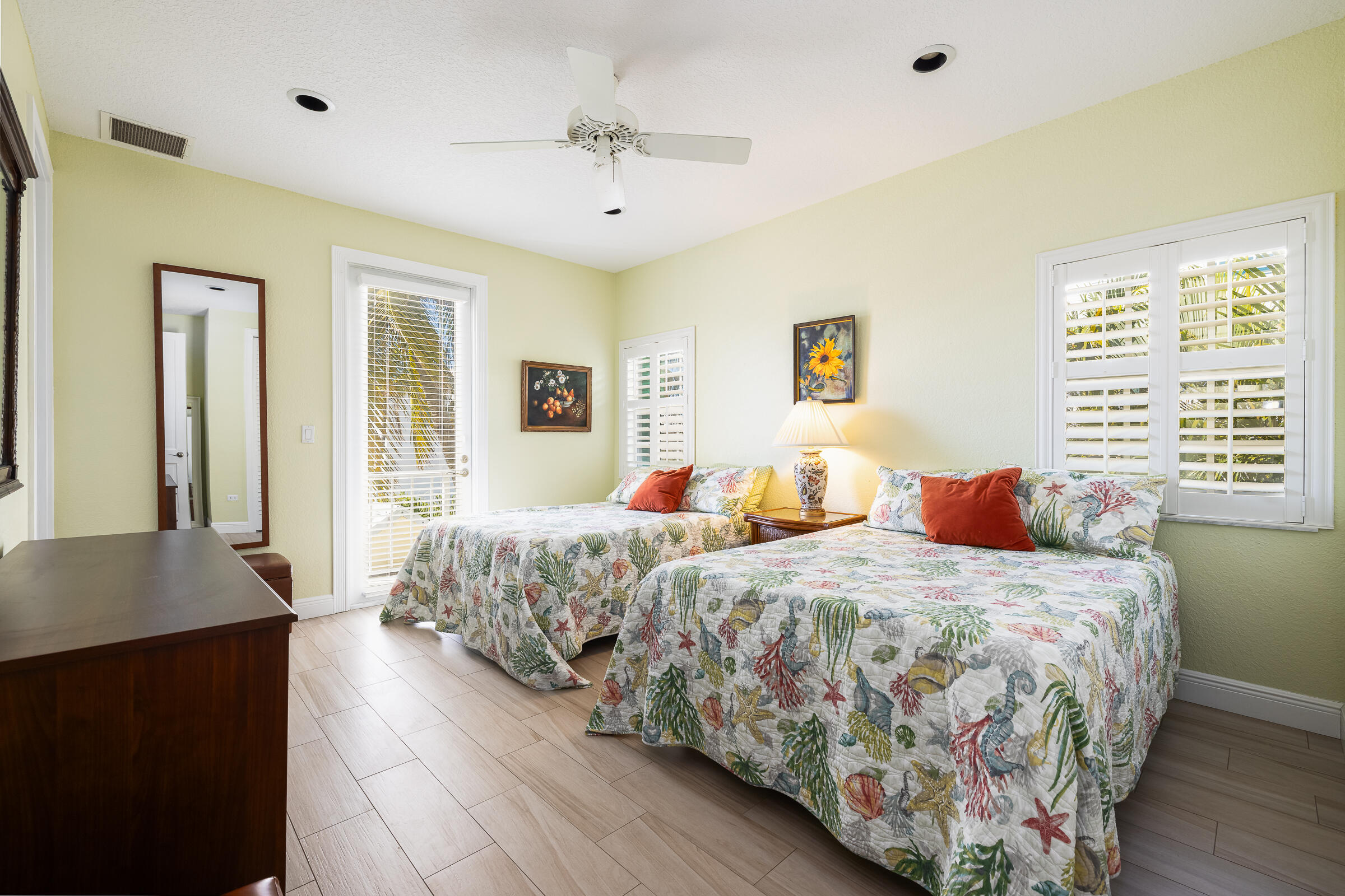 112 Leoni Drive Property Photo 23