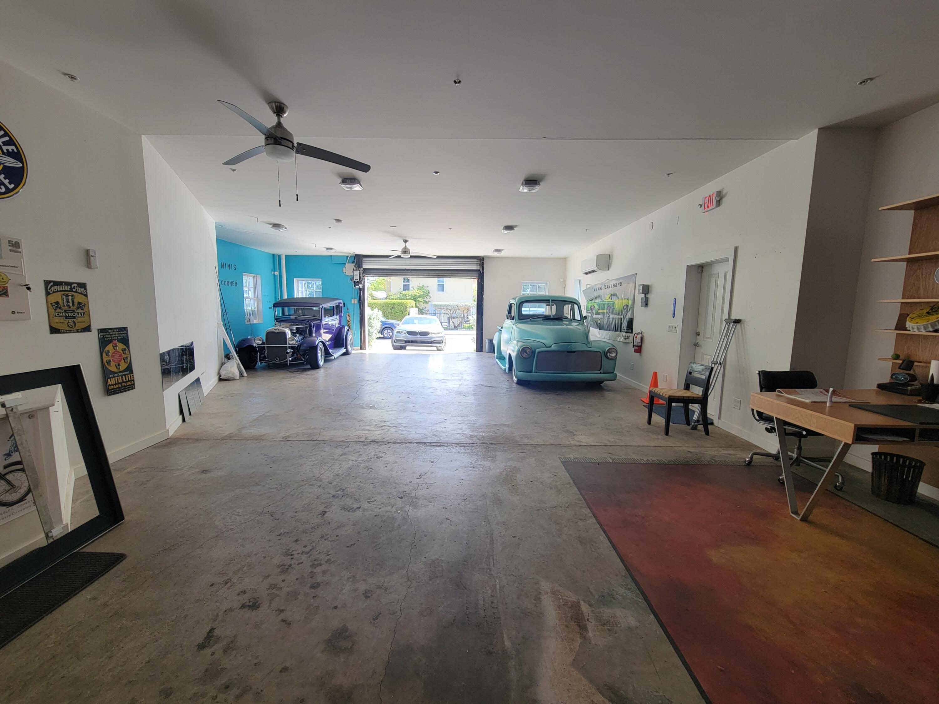 516 White Street Property Photo 7