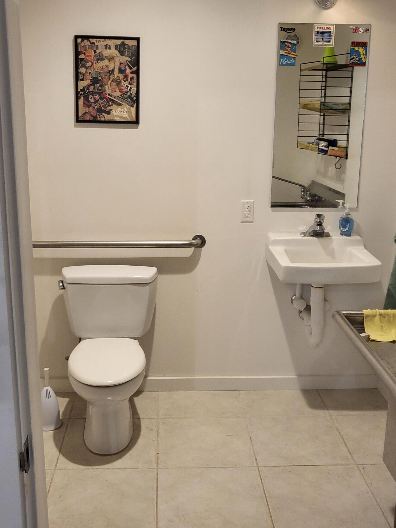 516 White Street Property Photo 14