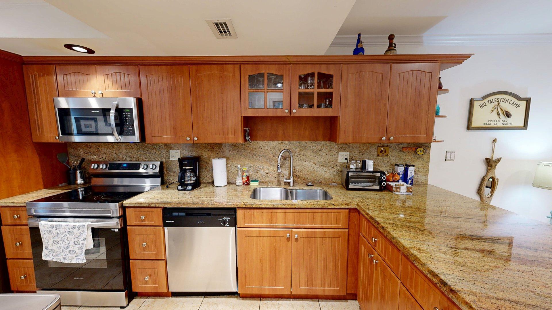 87200 Overseas Highway, C6 Property Photo 3