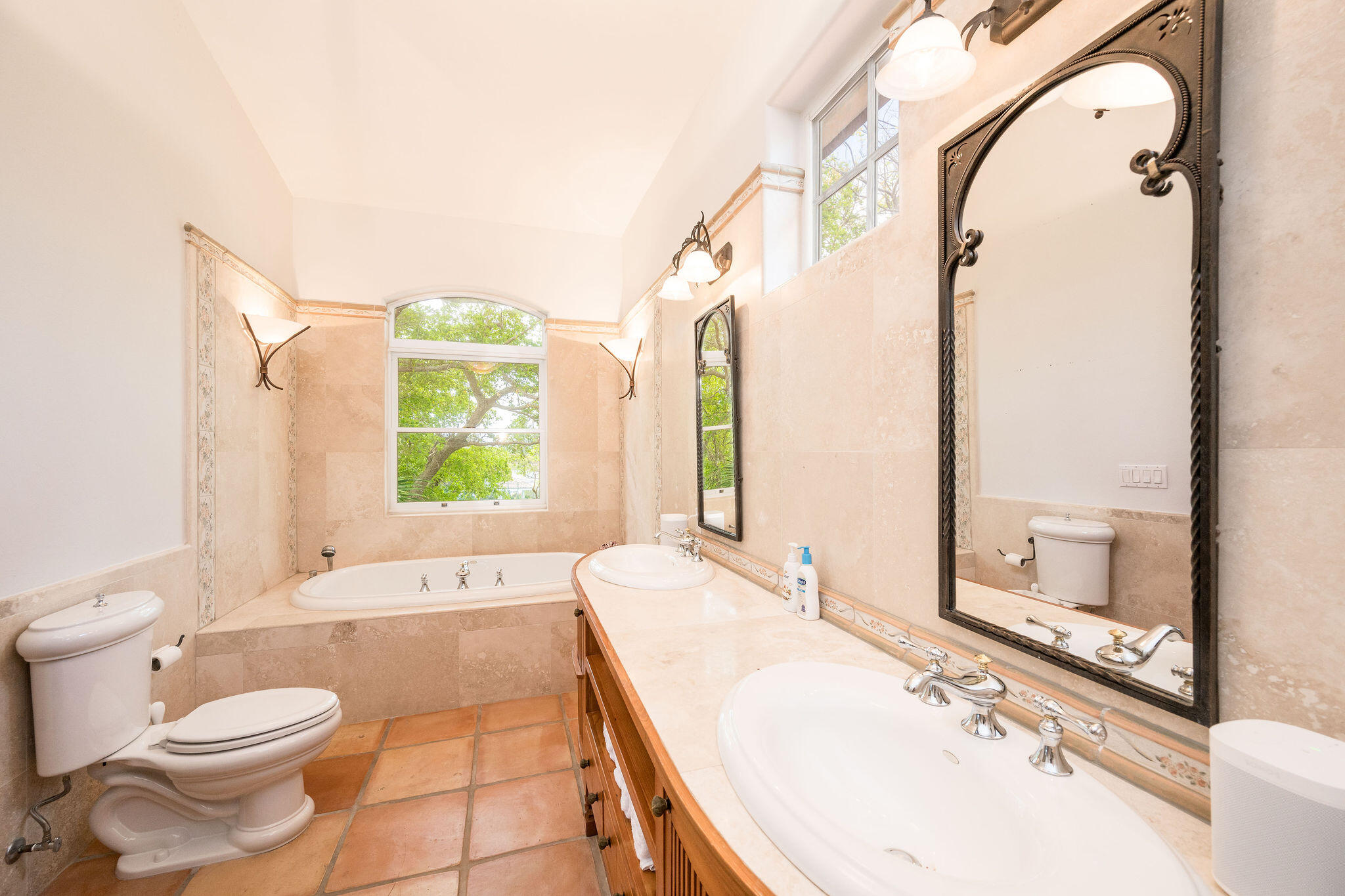 37 Cannon Royal Drive Property Photo 26