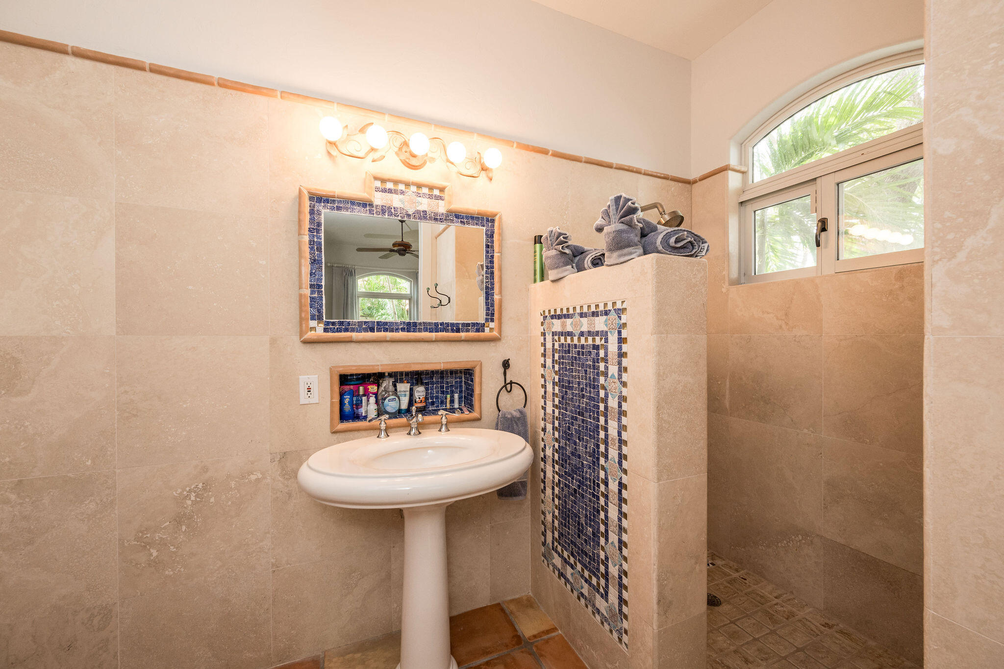 37 Cannon Royal Drive Property Photo 45