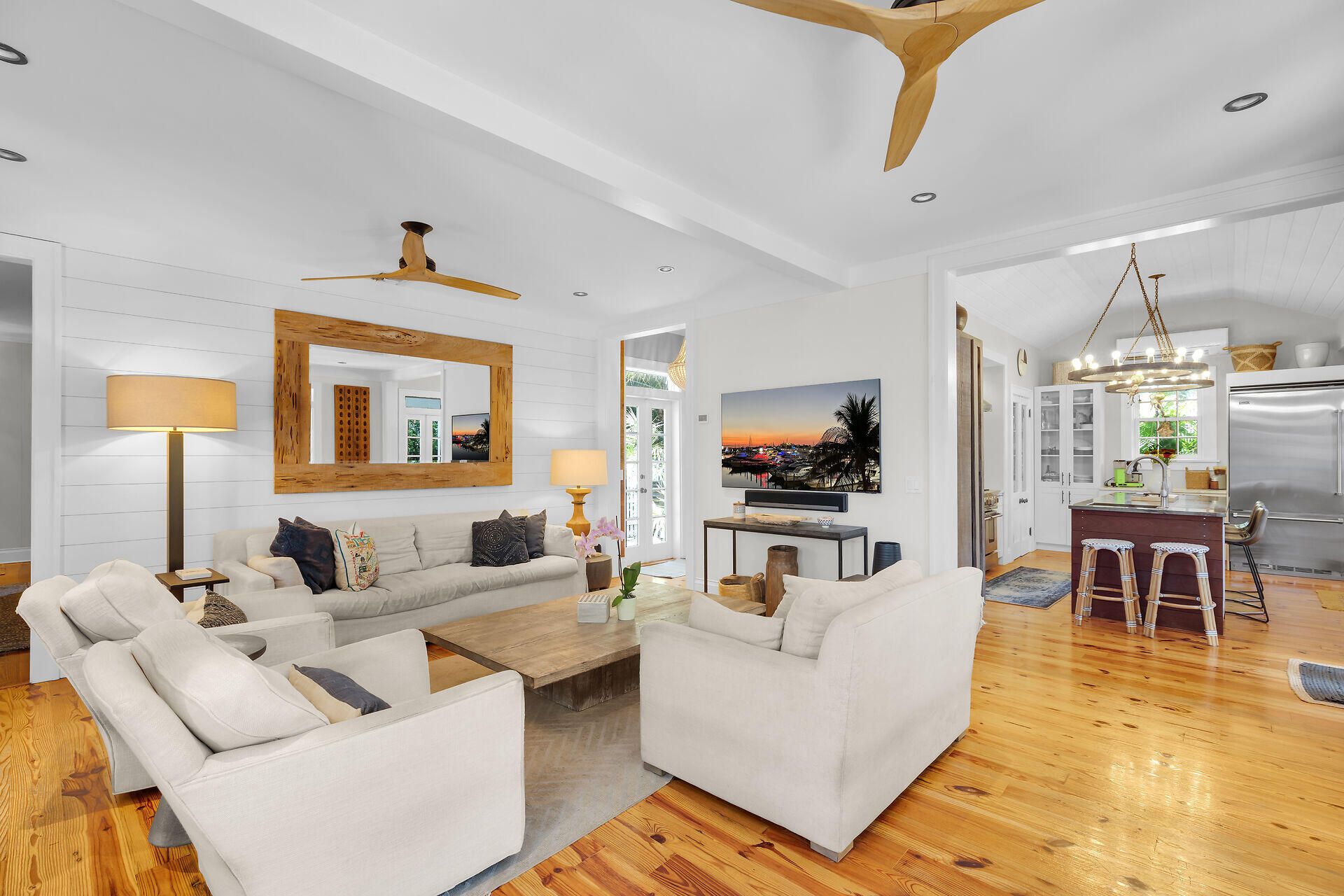 1421 White Street Property Photo 7