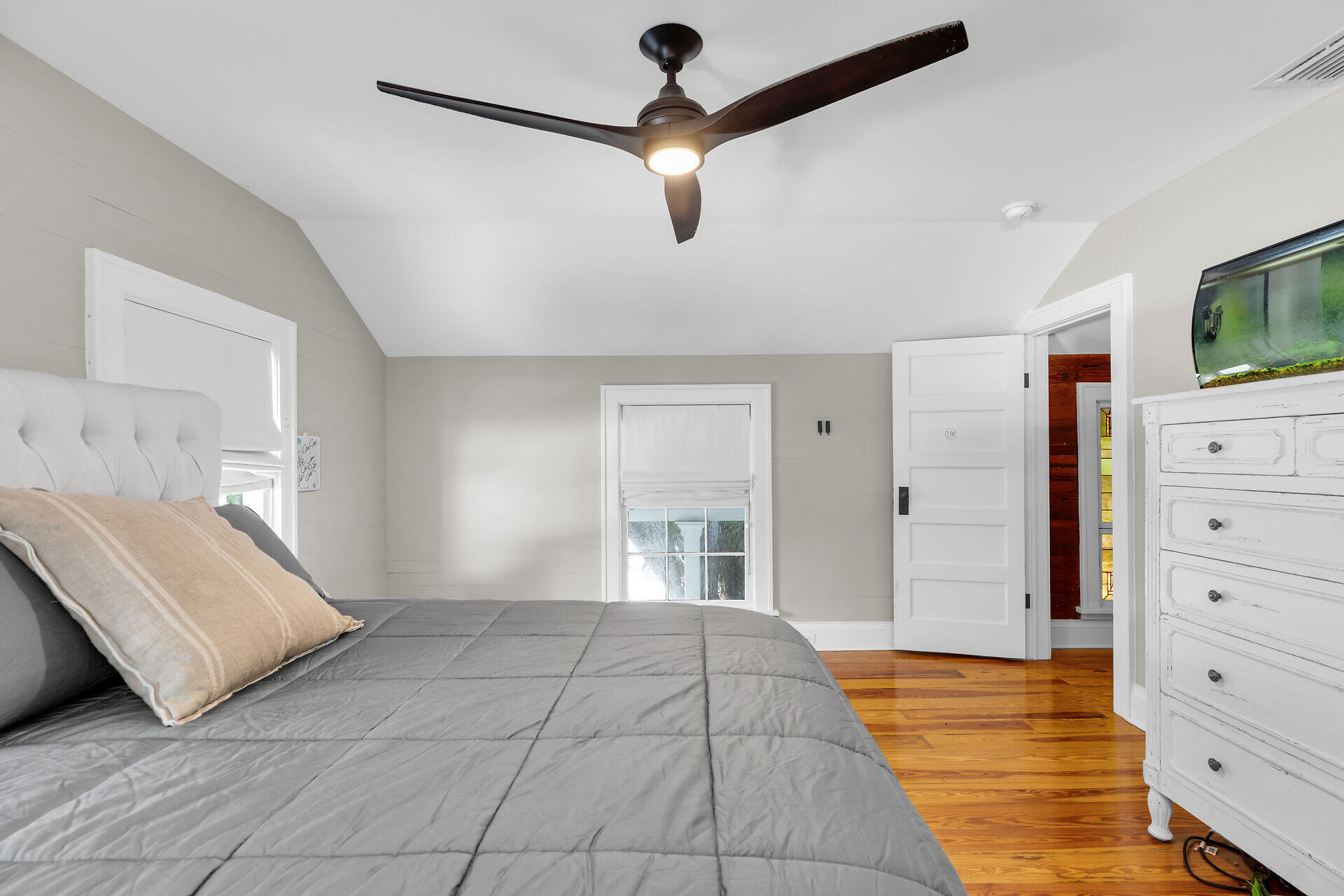 1421 White Street Property Photo 31